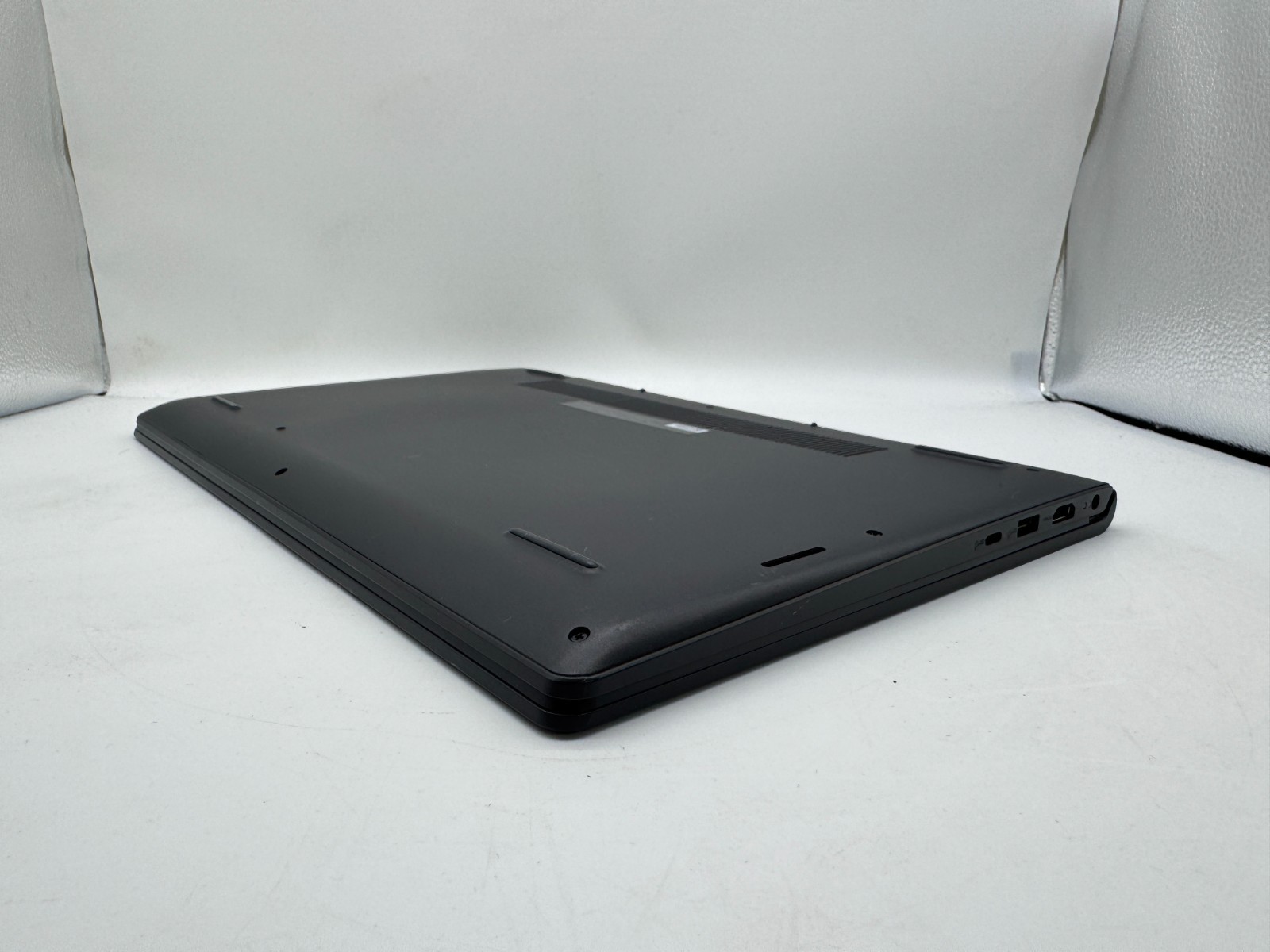 2025 Dell Inspiron 15 3530 15.6″ FHD Touch intel Core i5-1334U 8GB RAM 512GB SSD