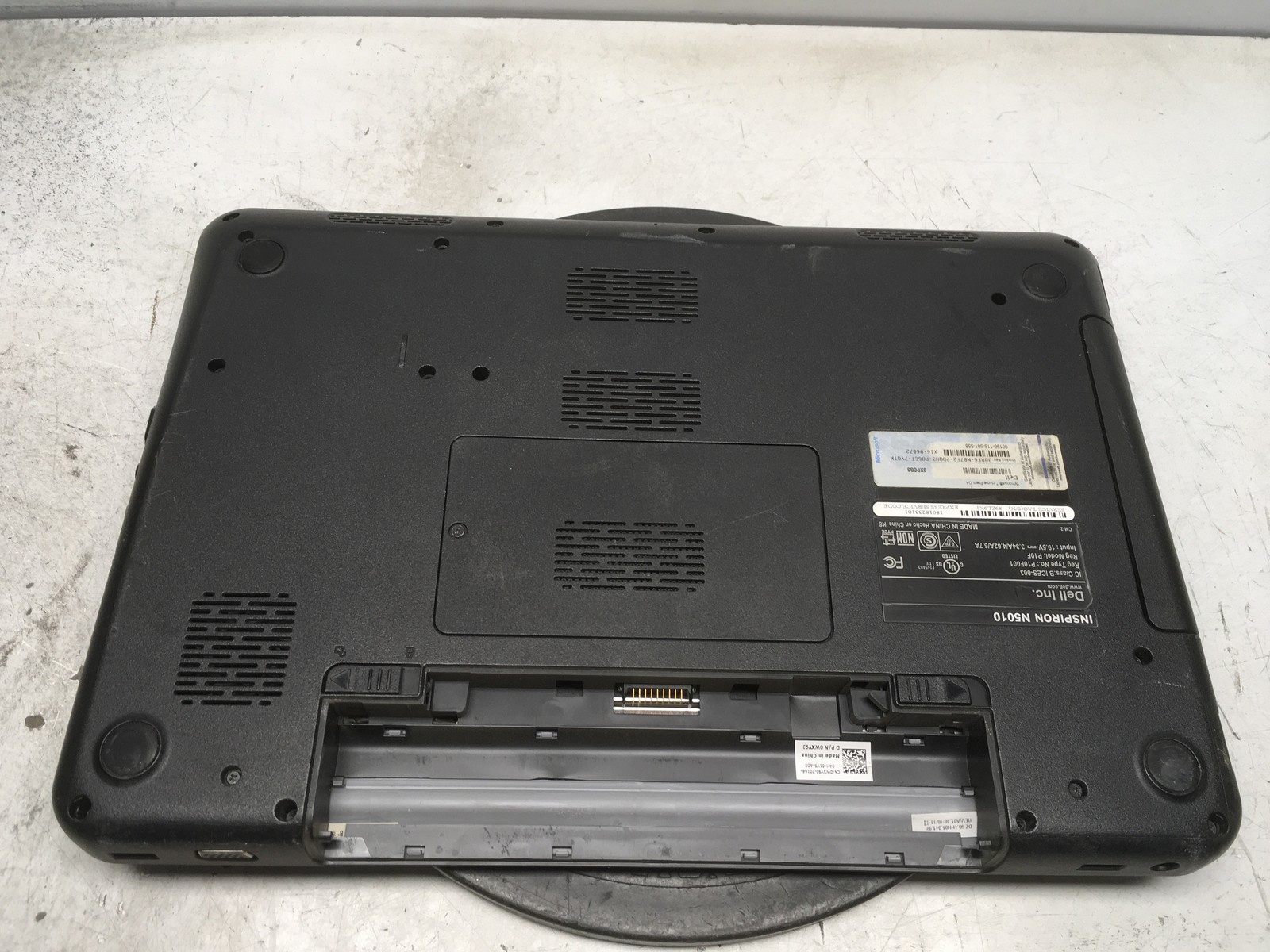 Dell Inspiron N5010 Intel i5-M460 2.53GHz 4 GB NO HDD No Batt