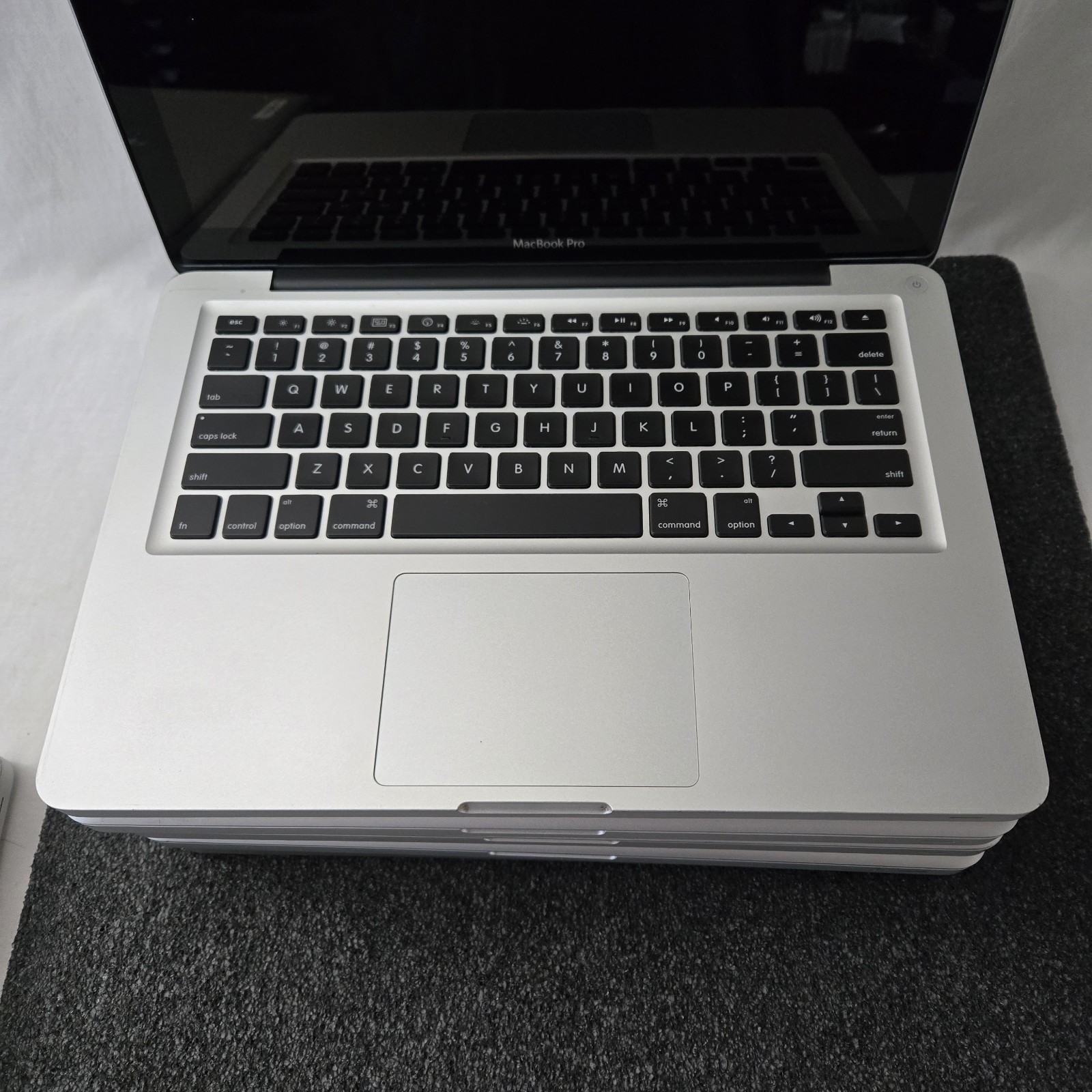 Lot of (8) Apple MacBook Pro A1278 intel i5 2.3 & 2.5 – Mixed Ram & HDD – PARTS
