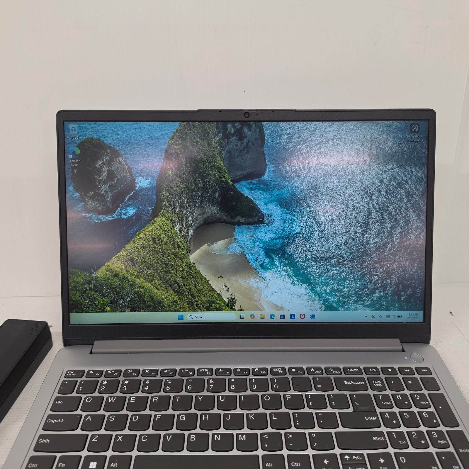 Lenovo Ideapad 1 15iau7 Win11H 15.6″ Touch Laptop 256GB SSD 1.2Ghz i3-1215u