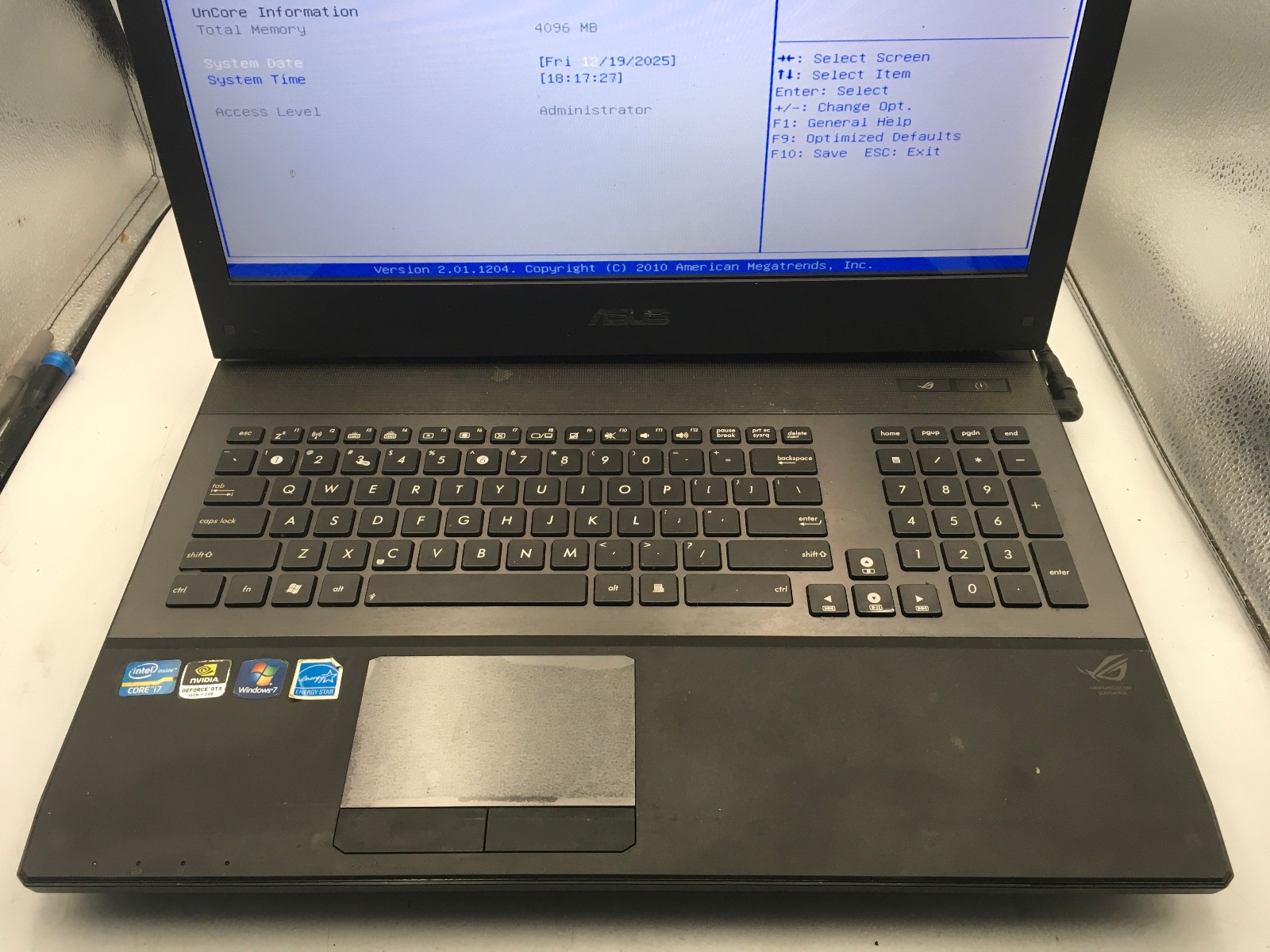 ASUS ROG G74S – BOOTS TO BIOS – INTEL I7 2630QM – NO RAM – 17″ – NO OS -READ- BB