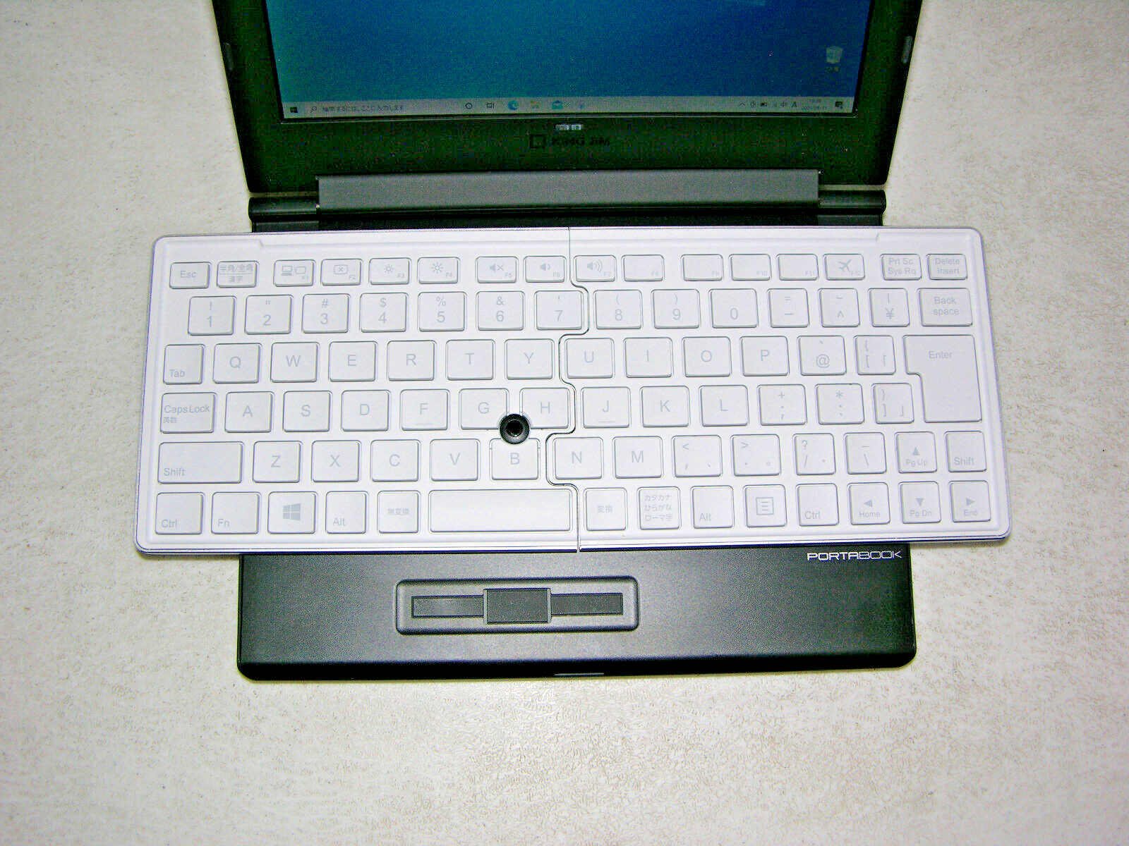 King Jim Portabook XMC10 Netbook UMPC Laptop 701C Windows 10 BT Cam VERY RARE *