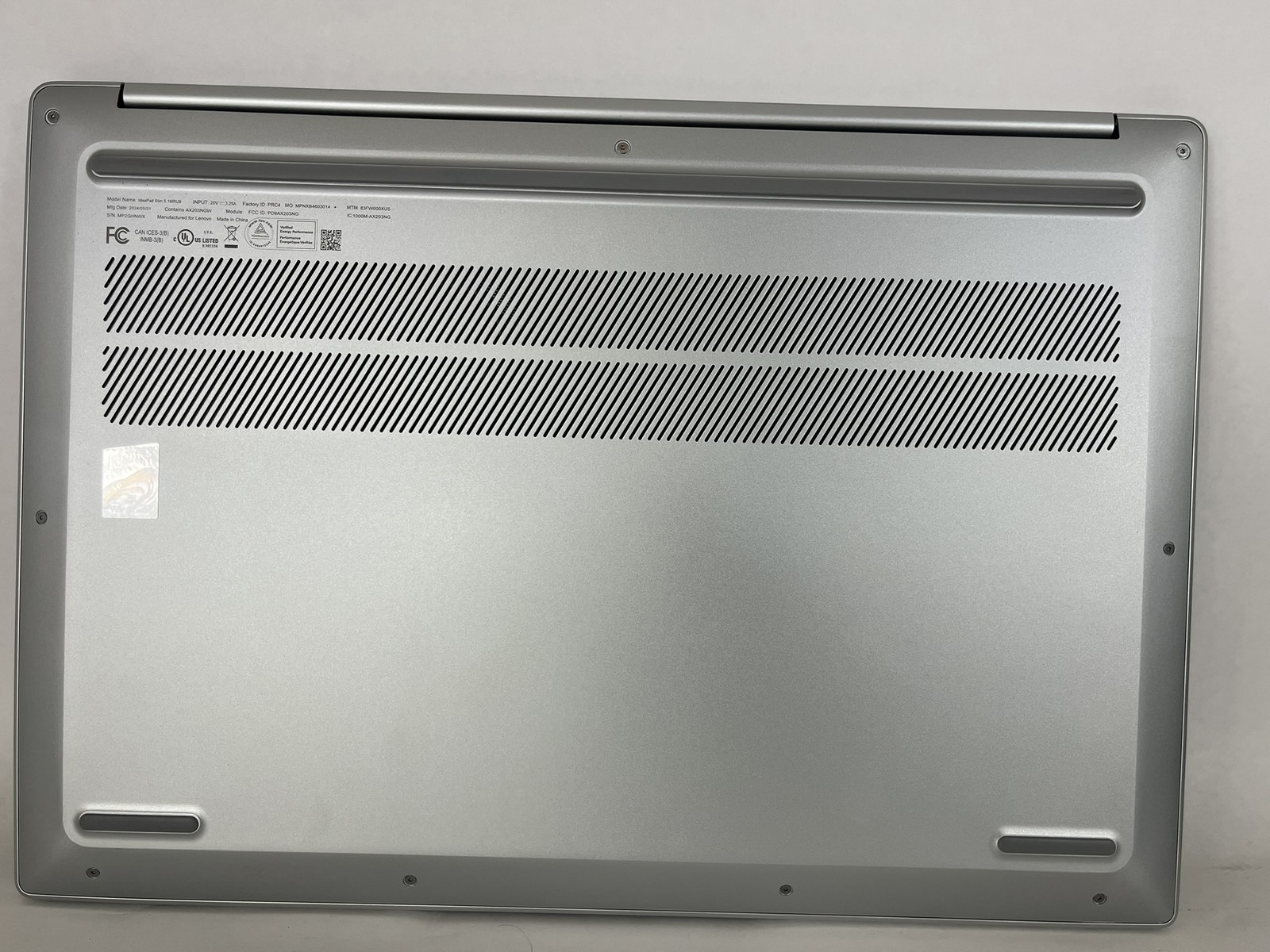 Lenovo IdeaPad Slim 5 16IRU9 16in Intel Core 7 150U 1.8GHz 8GB RAM 512GB WIN11