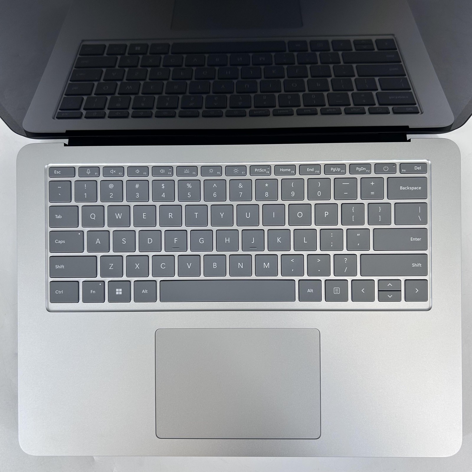 Microsoft Surface Laptop Studio 2 14.4 2K TOUCH i7-13800H 32GB 1TB RTX 2000 Ada