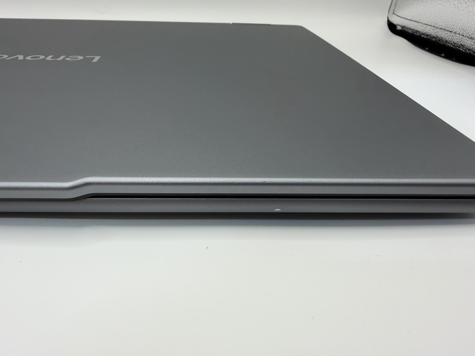 Lenovo Yoga 7 2-in-1 16ILL10 16″ Ultra 5 226V 16GB DDR5 512GB SSD Windows 11H