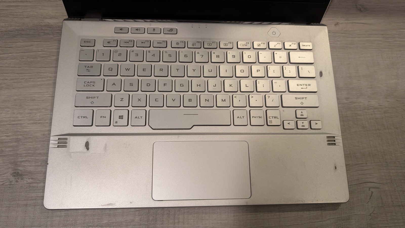 NOT WORKING: Asus ROG Zephyrus G14 GA401Q 14″ Ryzen 9 5900HS 16GB RAM RTX 3060