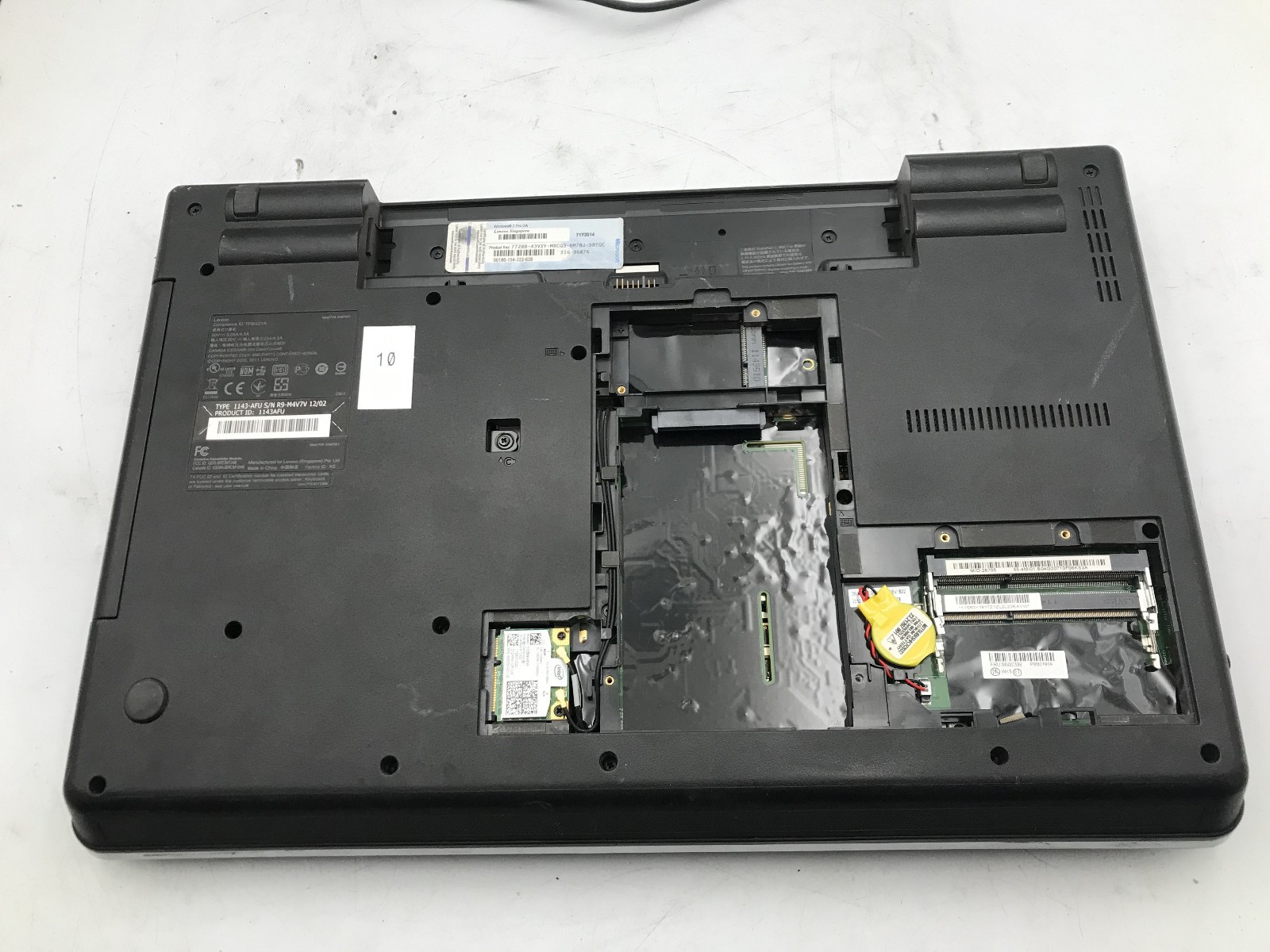 LENOVO THINKPAD E520 – BOOTS TO BIOS – INTEL I5 2430M – NO RAM – 15″ – READ -BB