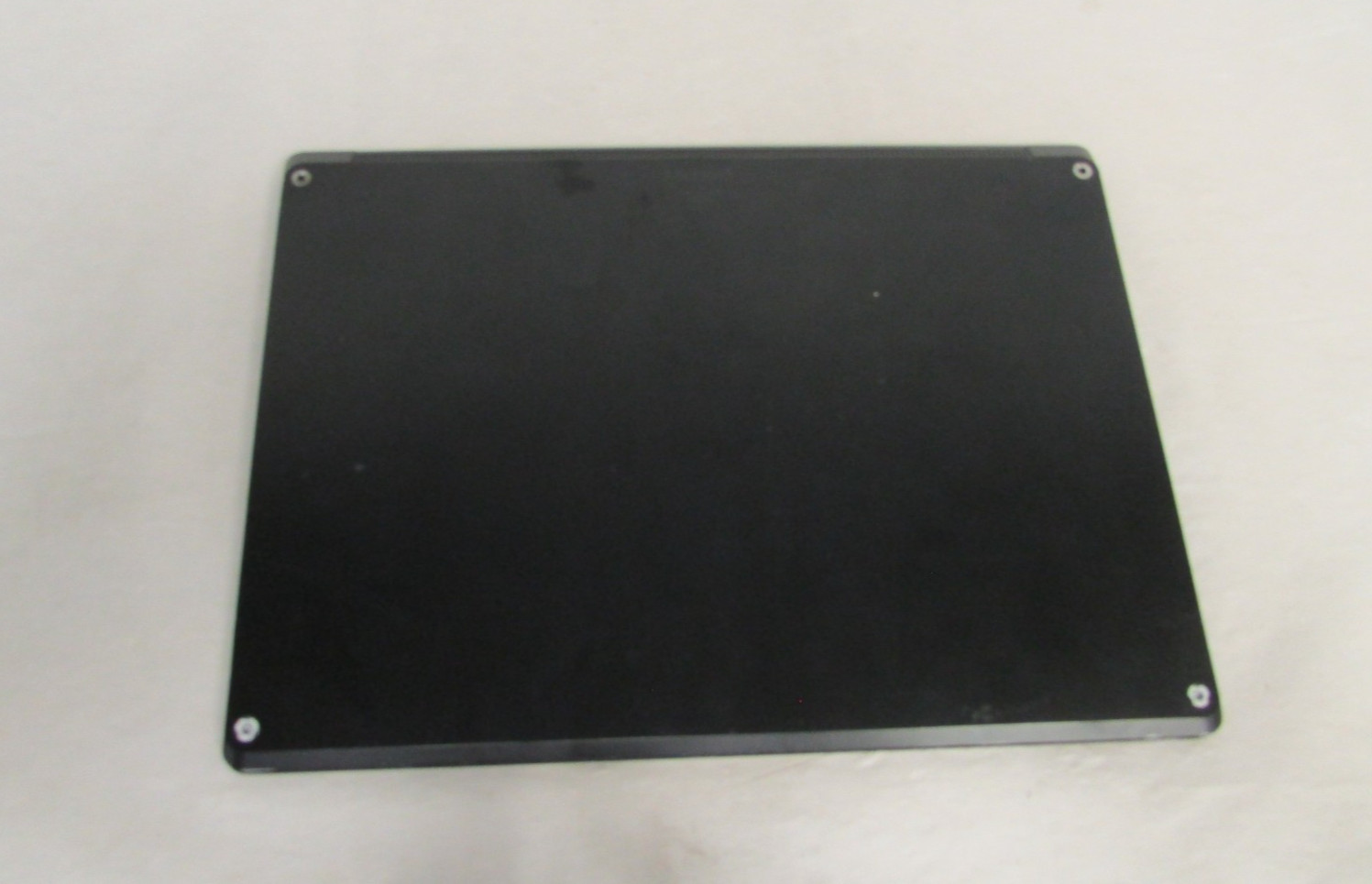 Microsoft Surface Laptop 3 1872 I7-1065G7 1.3GHz 16GB NO SSD, OS CRACKED SCREEN