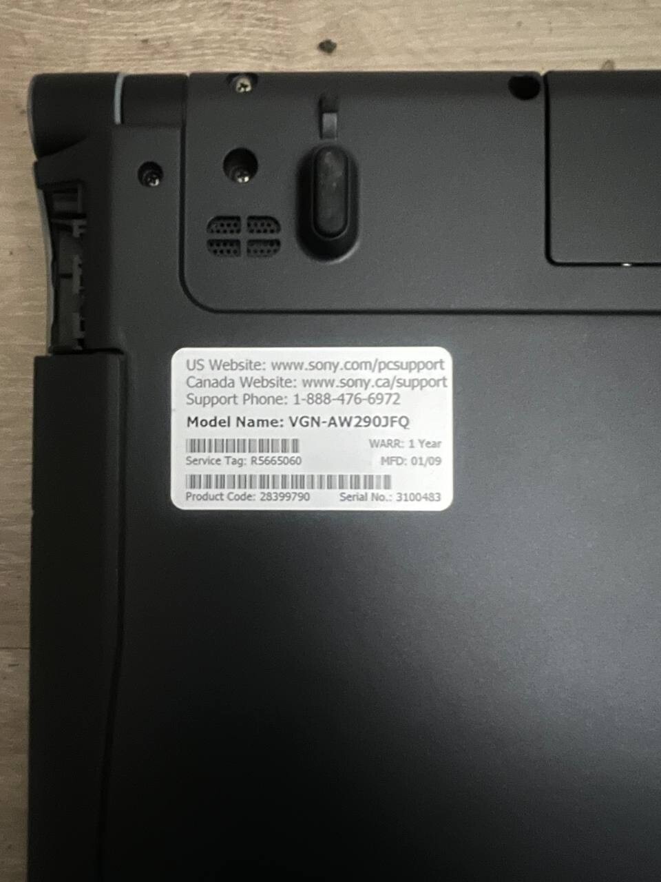 RARE Sony VIAO LAPTOP – VGN-AW290 18.4″ / BLU-RAY/ Win 10