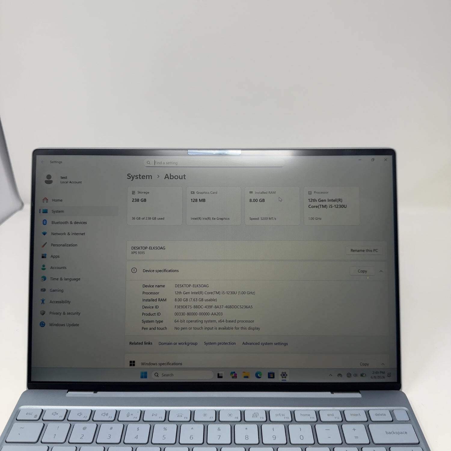 Dell XPS 9315 13.3″ i5-1230U 1.0GHz 8GB RAM 256GB SSD