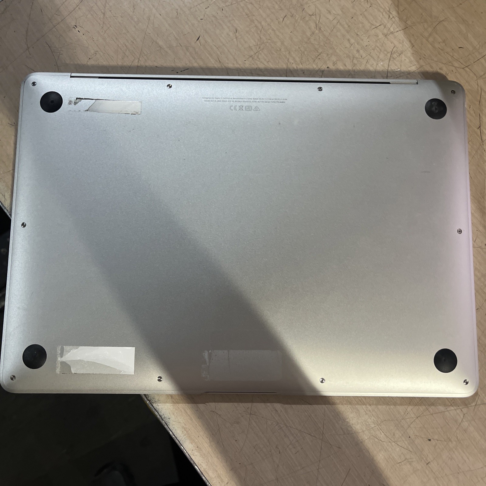 APPLE MACBOOK AIR 13″ SCISSOR, 2020 CORE I3-1000NG4 1.1GHZ 8GB RAM 256SSD ‘