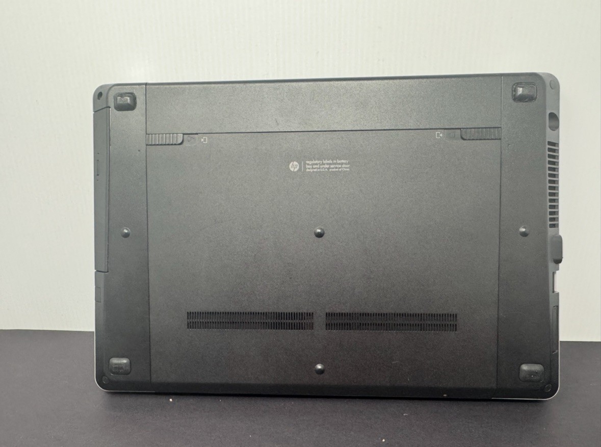 HP ProBook 4530s Core i3-2350M 2.30GHz 4GB RAM 15.6″ No Battery No HDD No OS
