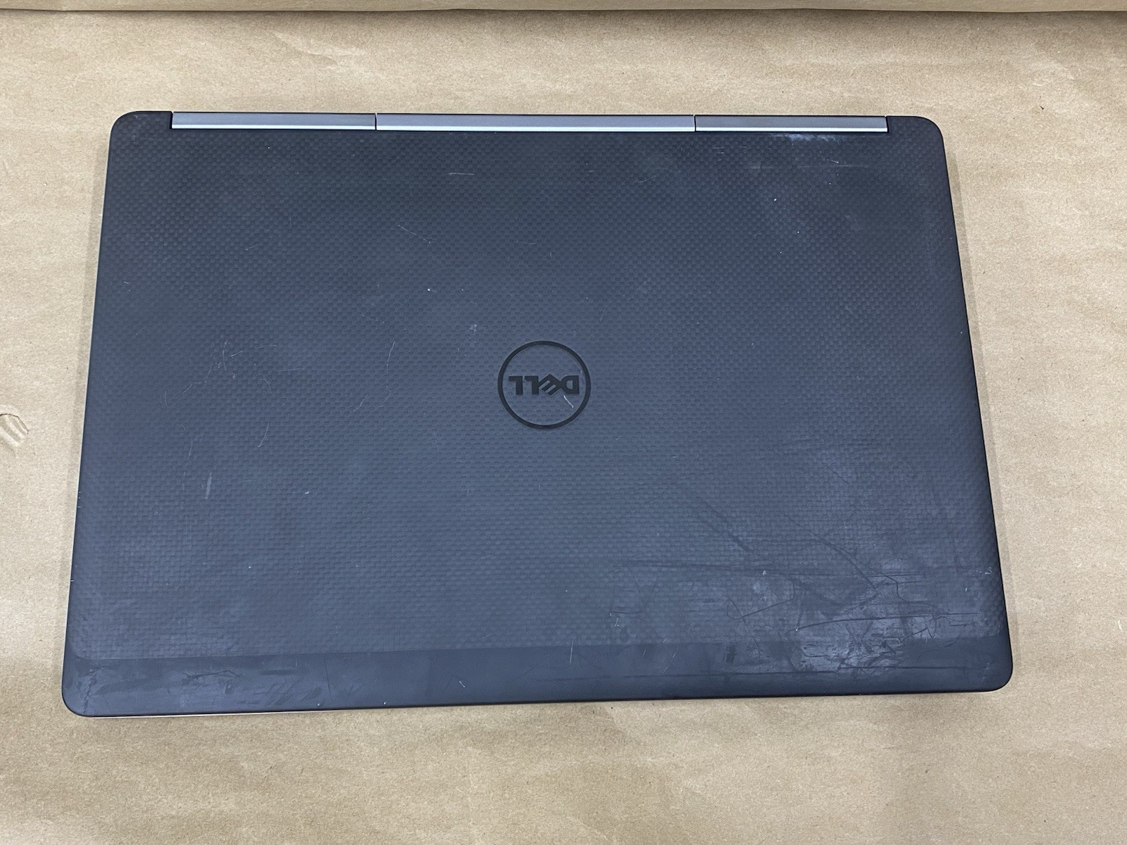 Dell Precision 7520 – FHD – Touch – E3-1545M – 16GB – 128GB – Win10 – READ