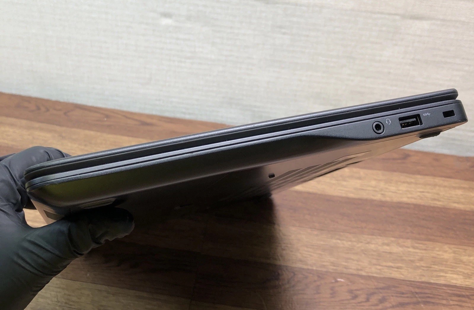Dell Latitude E7450 14” Core i5-5300U 2.30GHz 256GB SSD 8GB RAM DDR3 – No OS