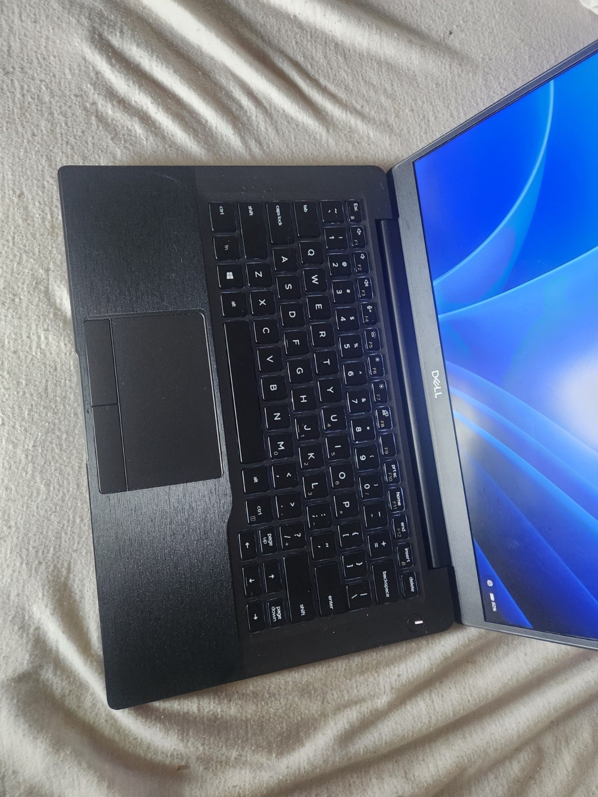 Dell Latitude 7300 13.3″ Business Laptop Core i5 8GB RAM 256GB SSD Win 11 Pro