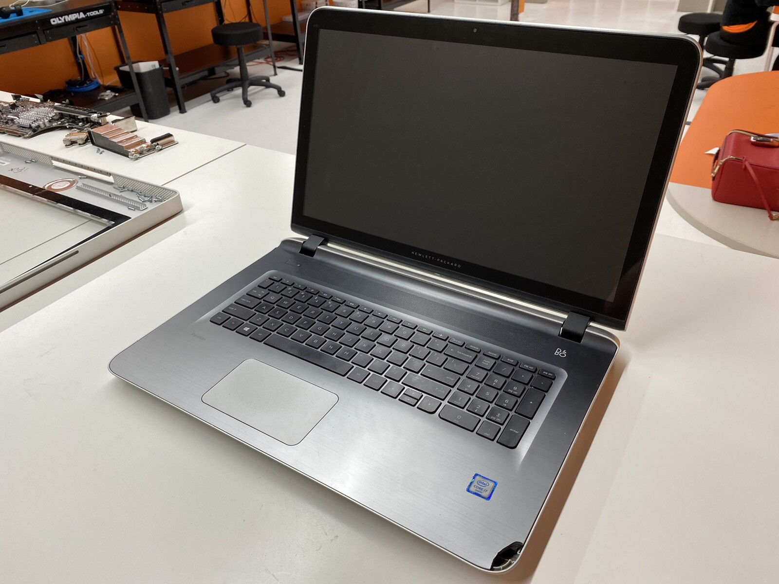 HP 17T-G100 i7 Processor GTX 960M for repair