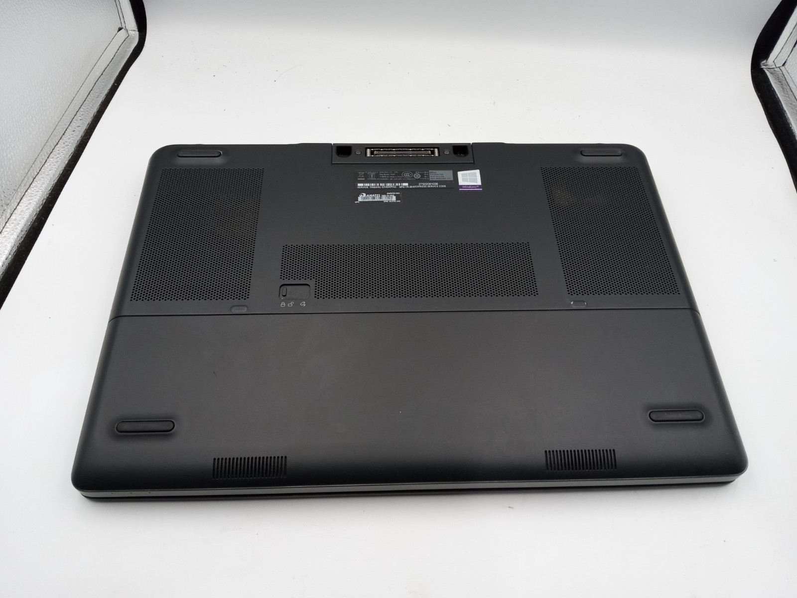 Dell Precision 7520 15.6″ Laptop i7-7820HQ 4GB RAM 128GB SSD Windows 11 WX4130
