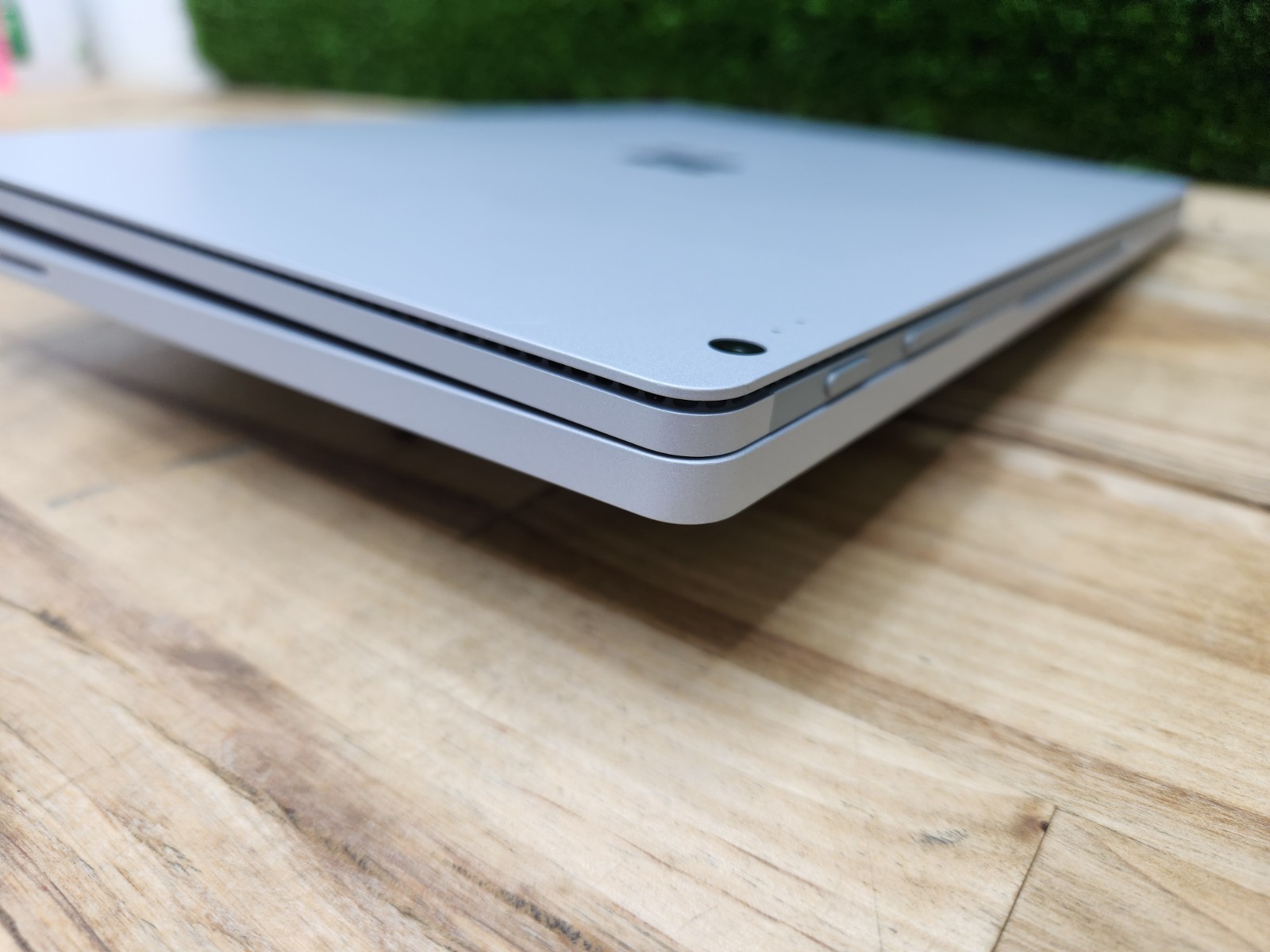 Microsoft Surface Book 2 13.5″ 3K Touch i7-8650U 16GB RAM 512GB SSD GTX 1050 ~