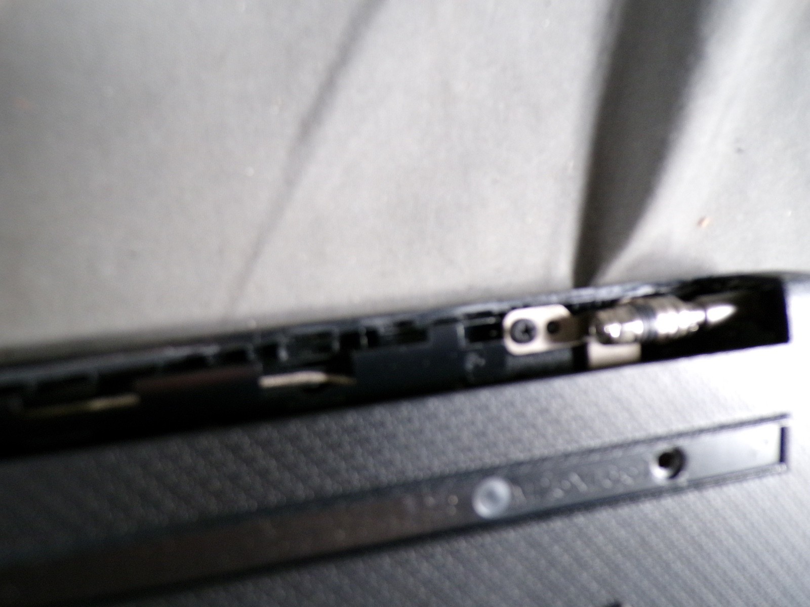 HP LAPTOP 14-FDOXXX AMD ATHLON SILVER 3050U 4GB RAM