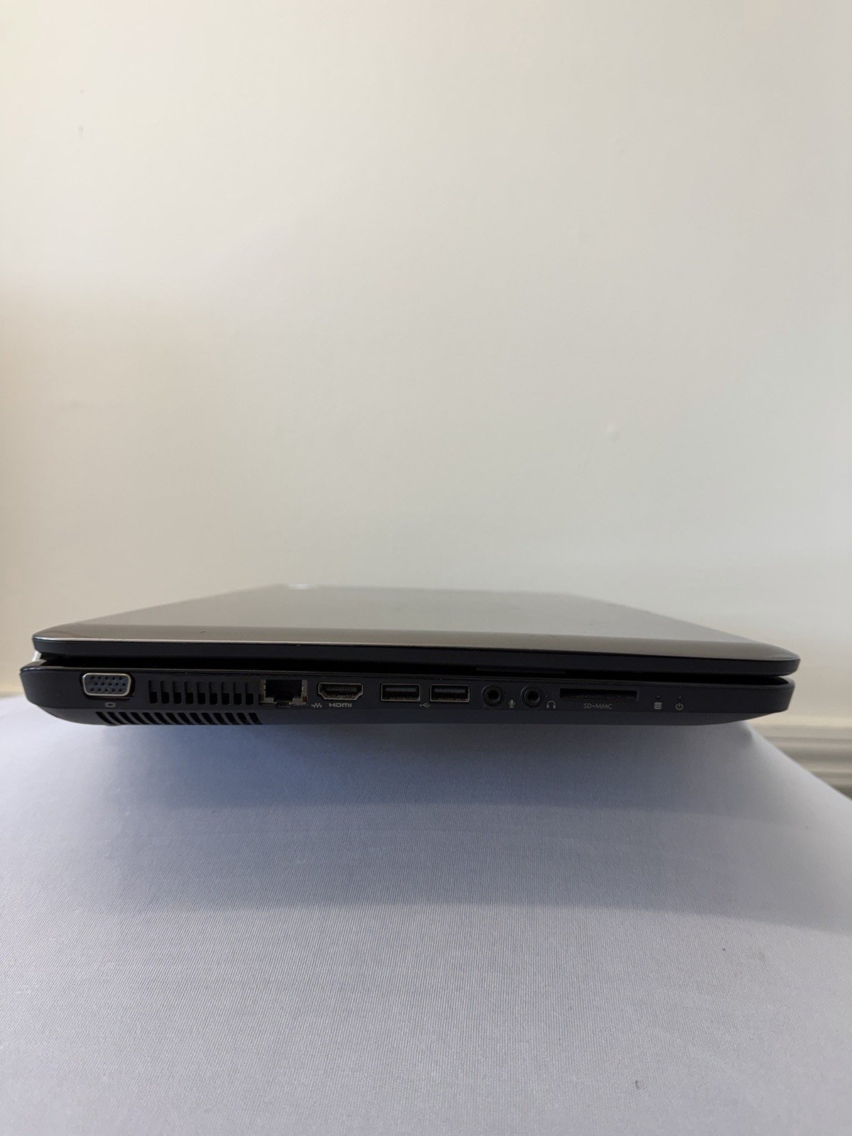 HP Pavillion g7 Laptop – Good Screen – AMD AG-3420M – RAM 8 GB – Read Des