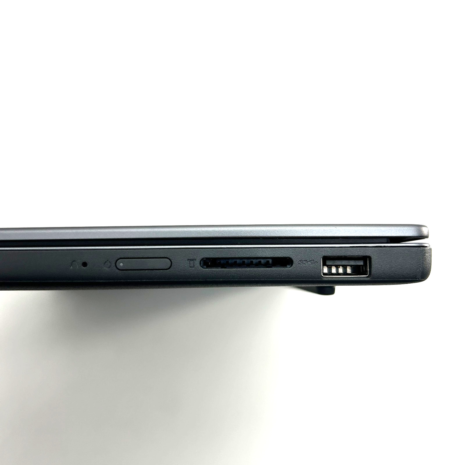 Lenovo IdeaPad Slim 3x 15Q8X10 Snapdragon X 16GB 1TB 15.3″ Laptop | EXCELLENT |
