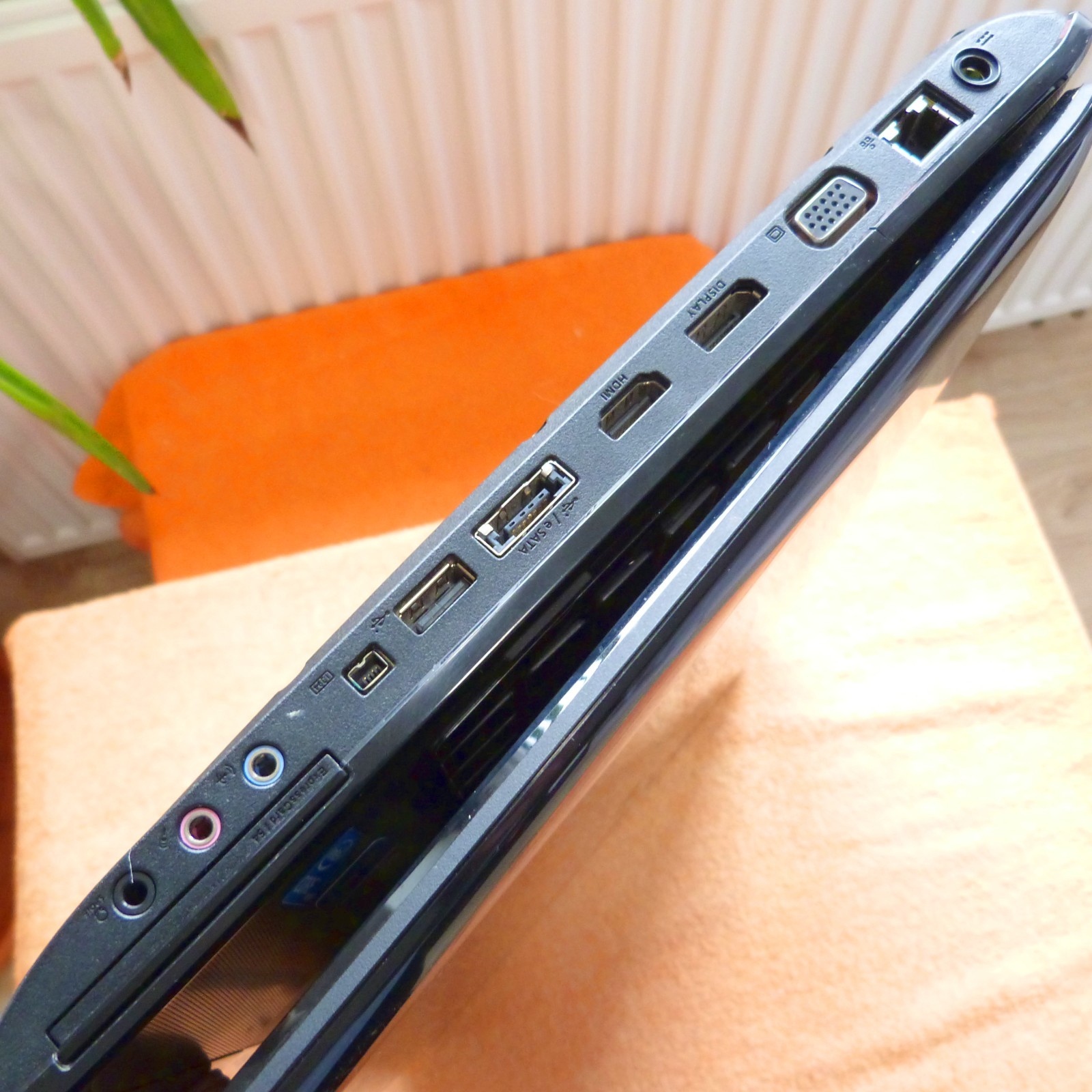 Acer 8942 Cinema Monster 18″ FULLHD GEMSTONE l SSD Windows 11 l TURBO i5 HDMI.