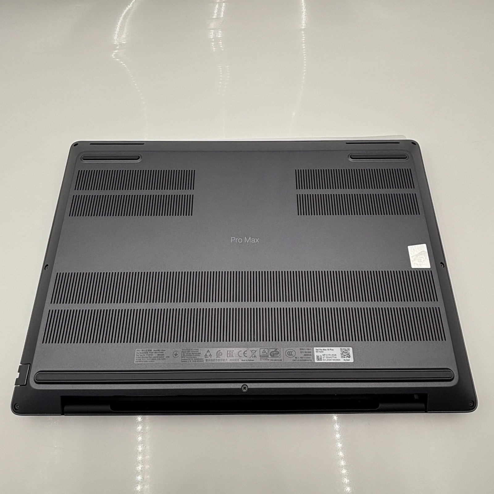 Dell Pro Max 16 Plus 16″ Ultra Core 9-285HX 64GB/1TB SSD Nvidia RTX Pro 4000 BW