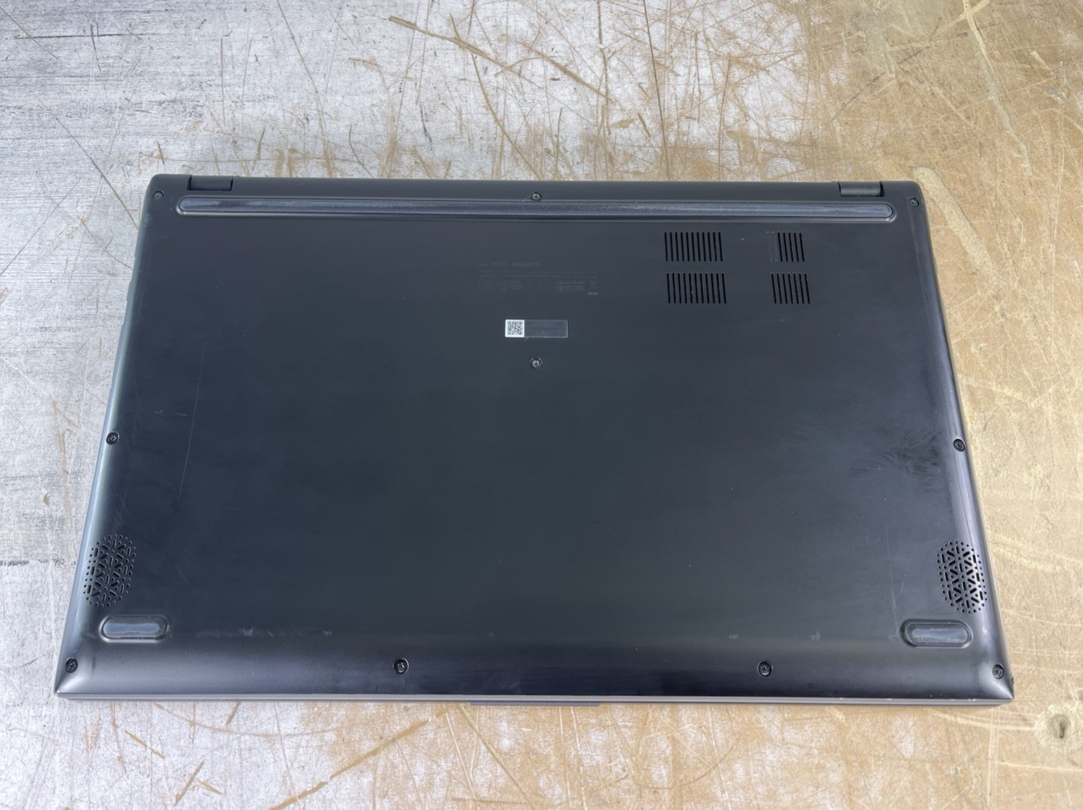 ASUS VIVOBOOK F512D RYZEN 5 3500U @ 2.10GHz, 12GB RAM, NO HDD/OS