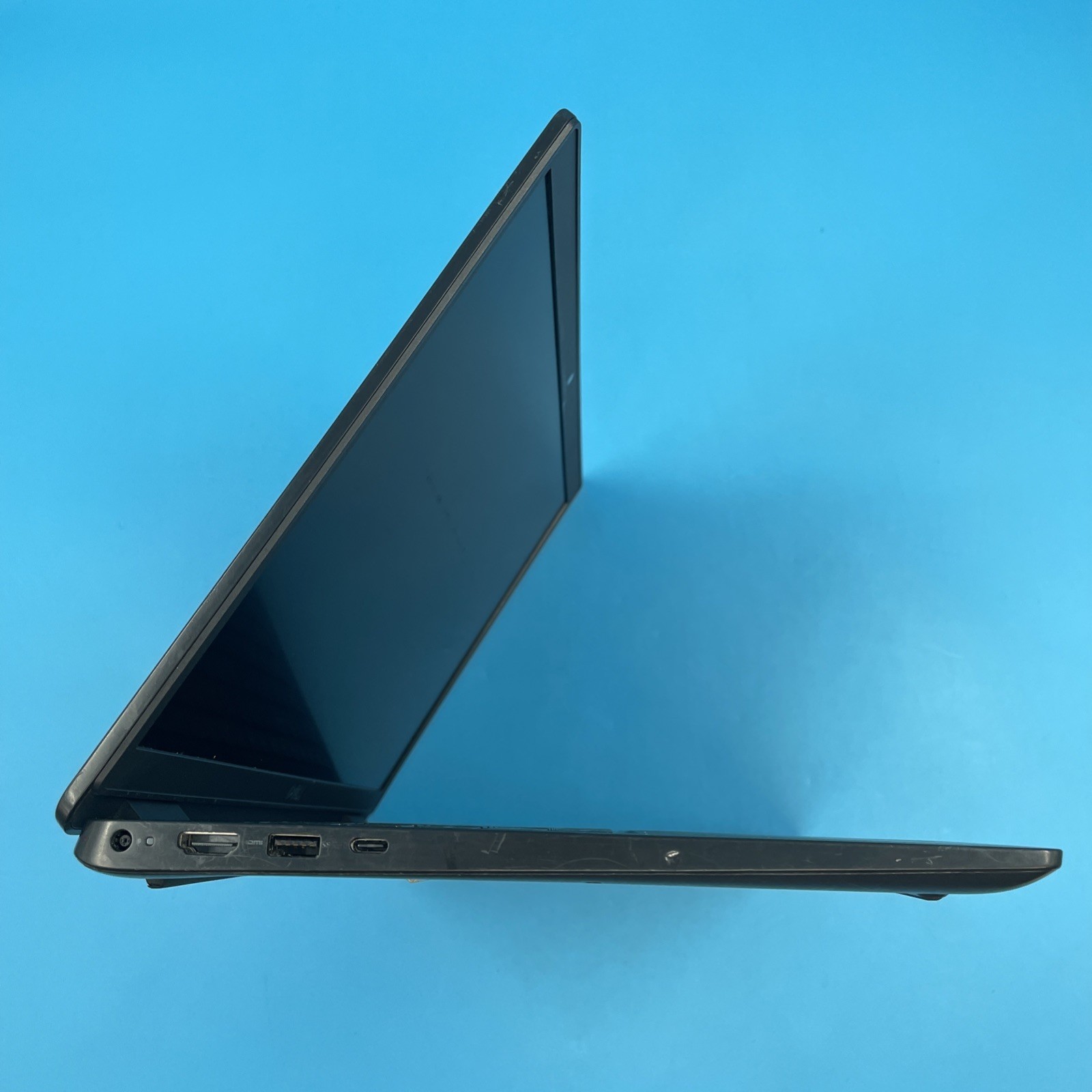 Dell Latitude 3520 | i5-1135G7 | 8GB RAM | 256GB SSD | WIN 11 PRO | 71% BATT