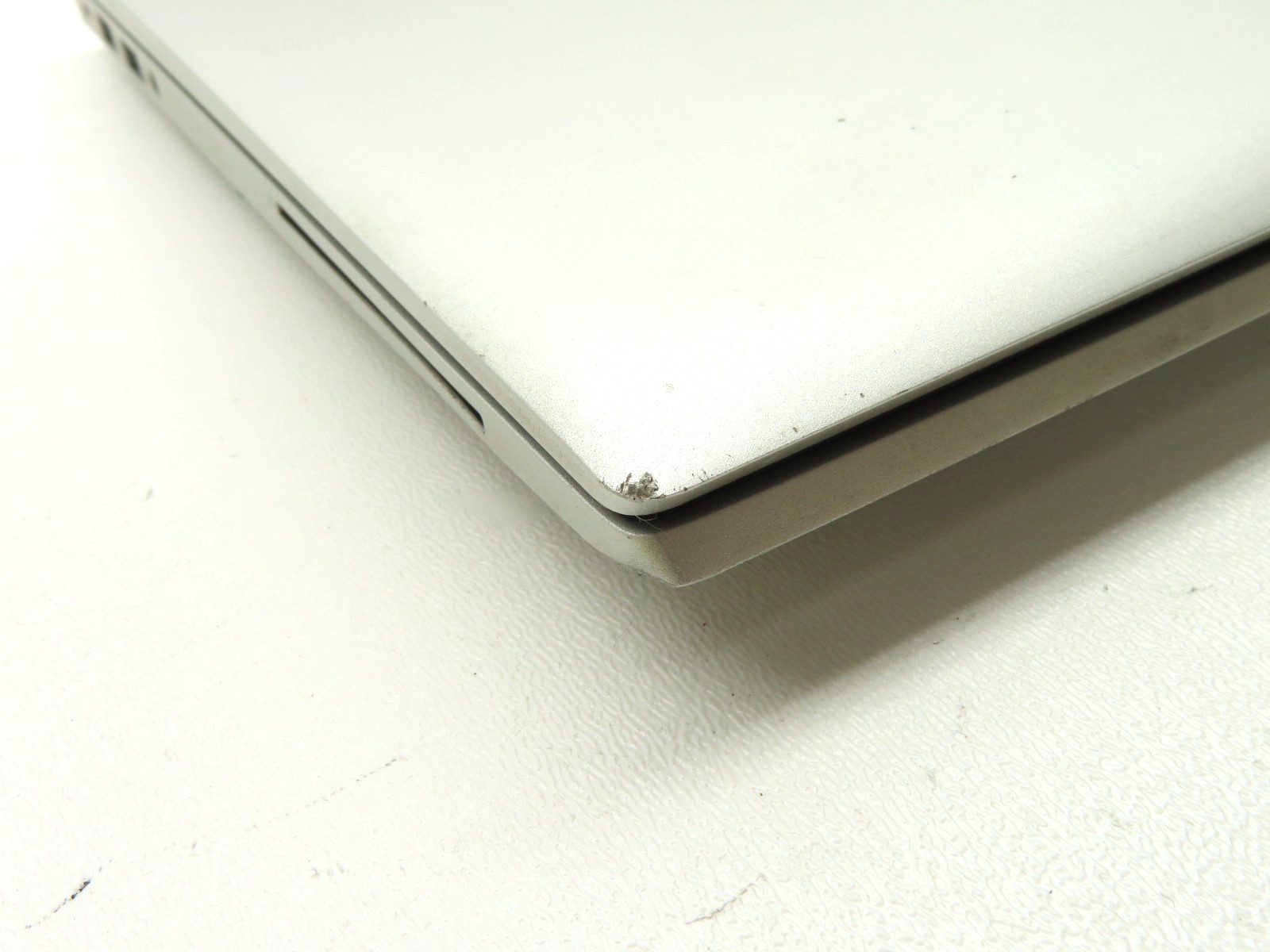 HP EliteBook 840 G7 14″ Intel Core i5-10310U 1.7GHz 16GB RAM 256GB SSD