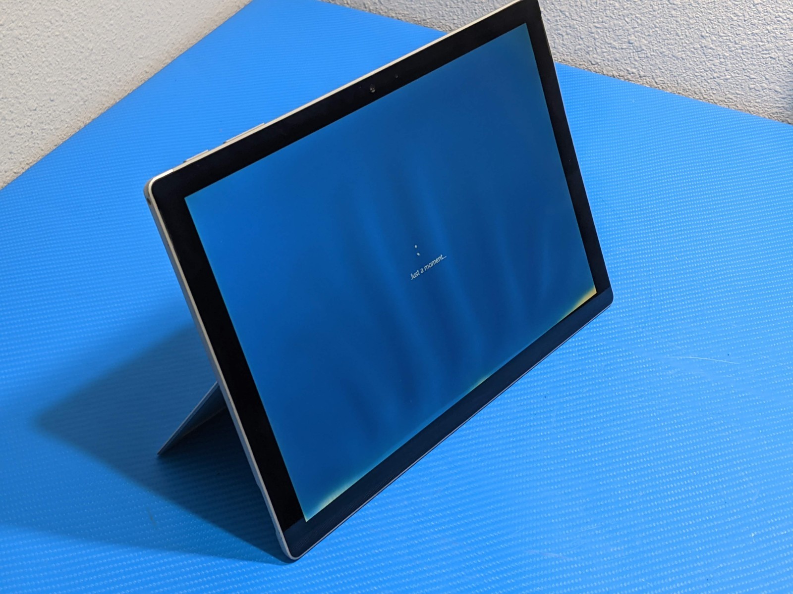 MS Surface Pro 5 1796 12.3″ 2736×1824 TOUCH i5-7300U 2.6GHz 8GB 256GB SSD AS-IS