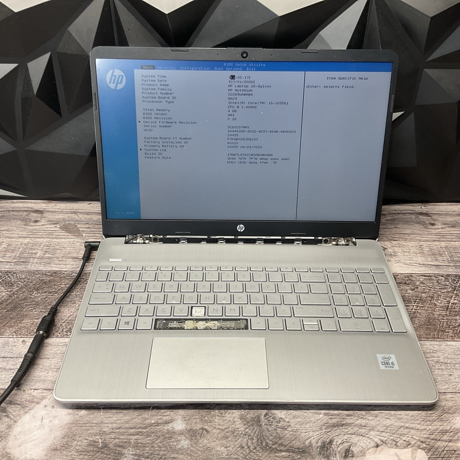 HP Laptop 15 / i5 10th Gen / BIOS Unlocked / No RAM / No SSD / M20