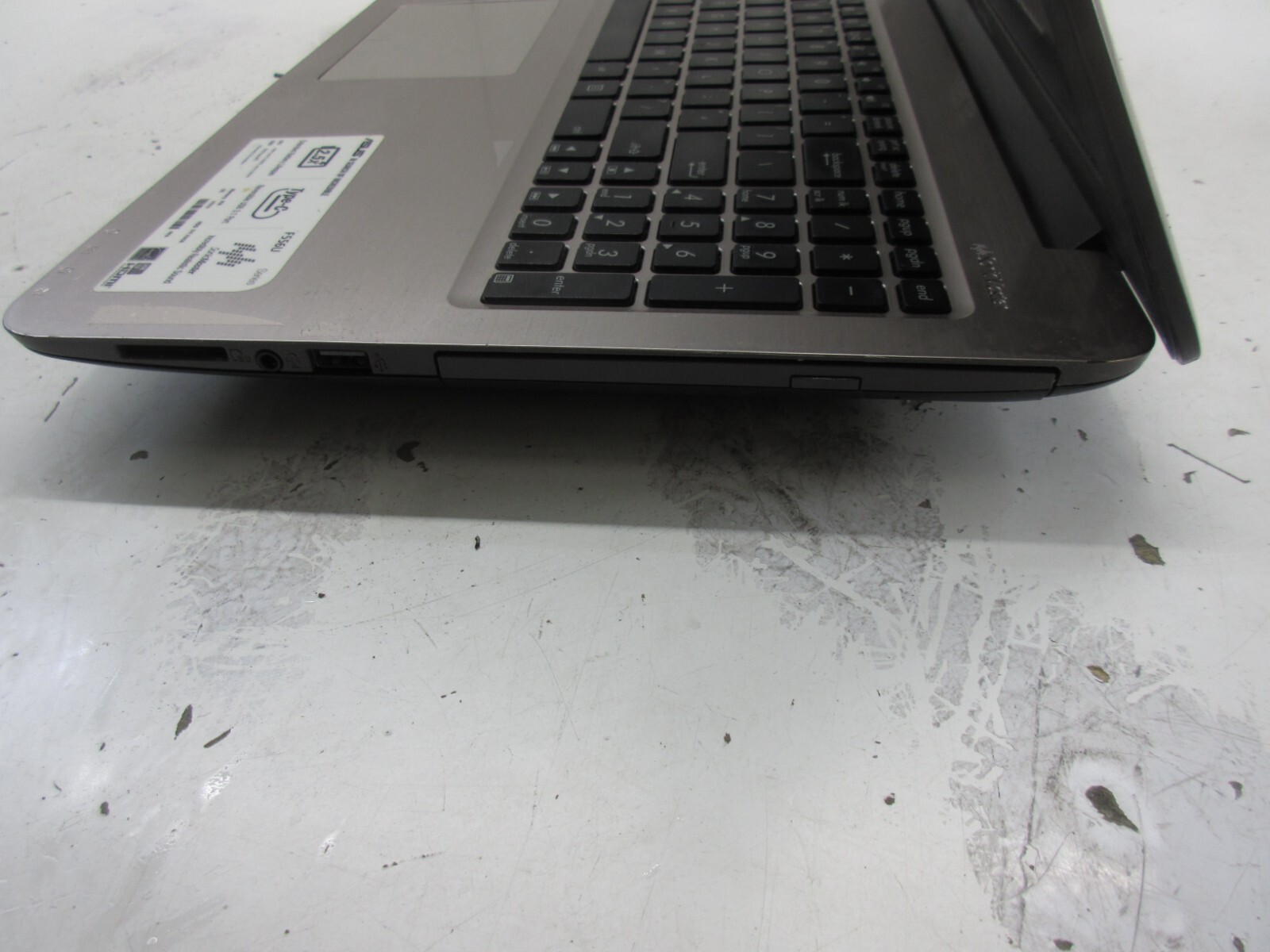 ASUS F556U Intel Core i5-6200U 2.30GHz 8GB NO HDD No Batt