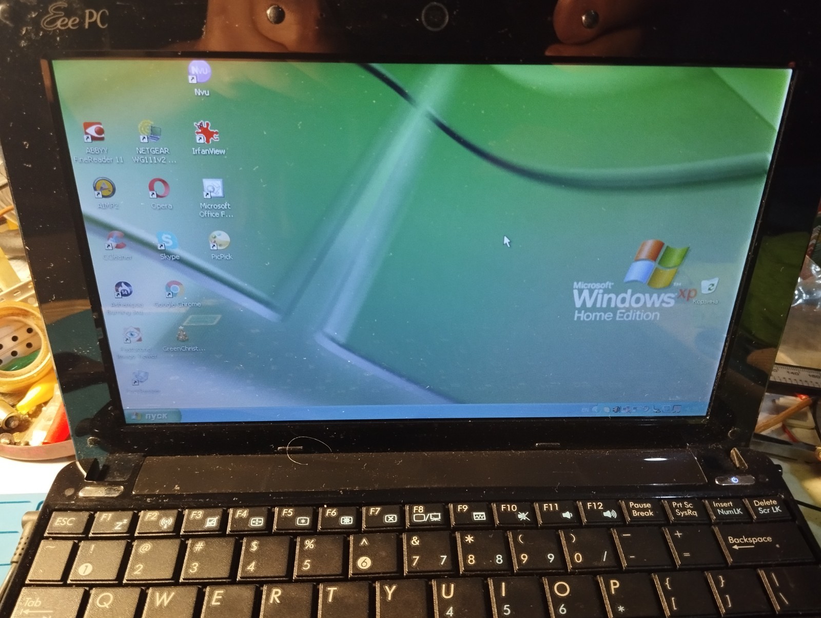 ASUS Eee PC MINI NOTEBOOK 1005HAB BLACK 1G DDR2 ATOM270 WIFI CAMERA WINXP Good