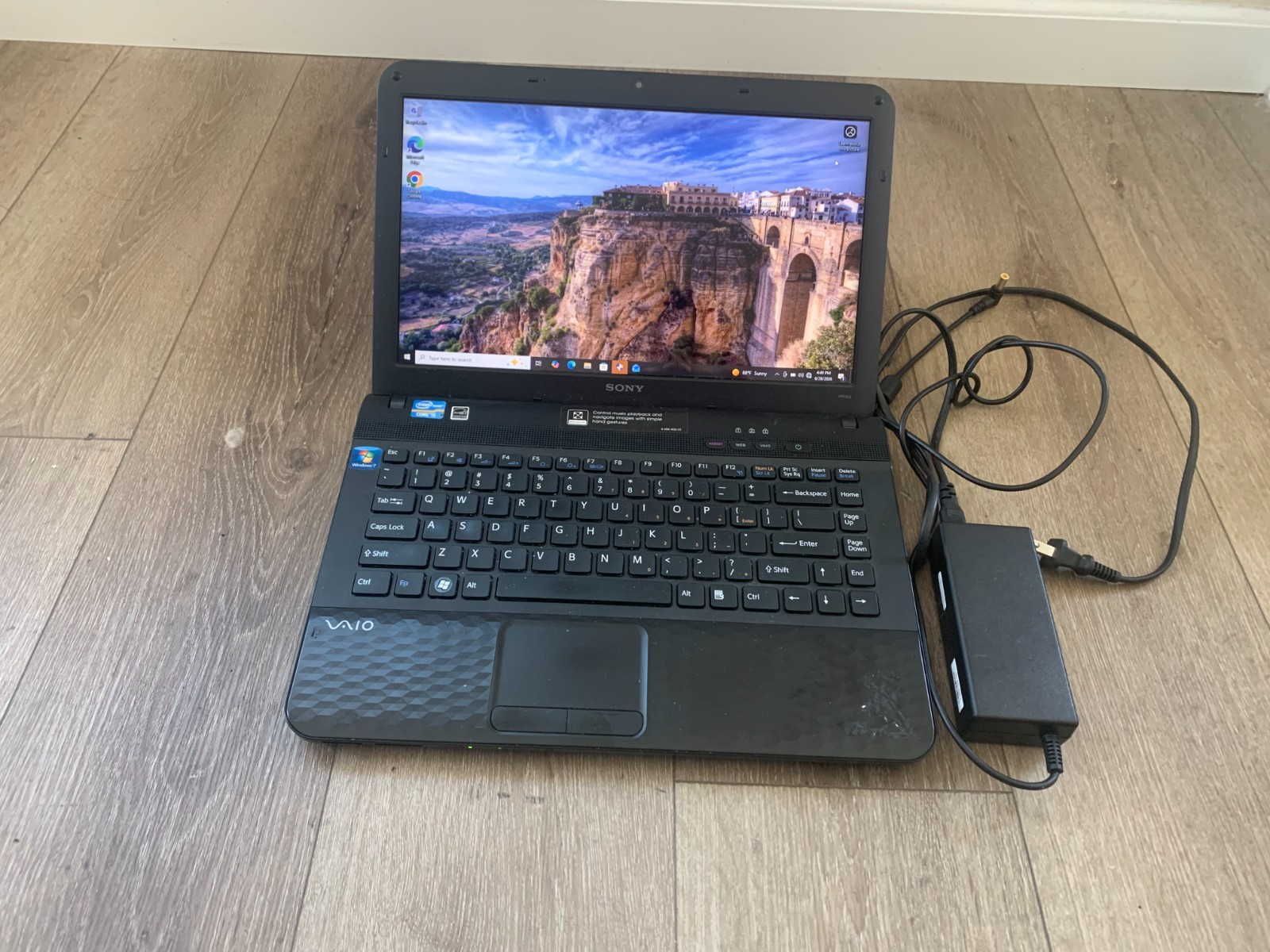 Sony PCG-61A14L VPCEG 14″ Intel Core i5-2450M 2.50GHz 8GB Ram 500GB HDD Win 10