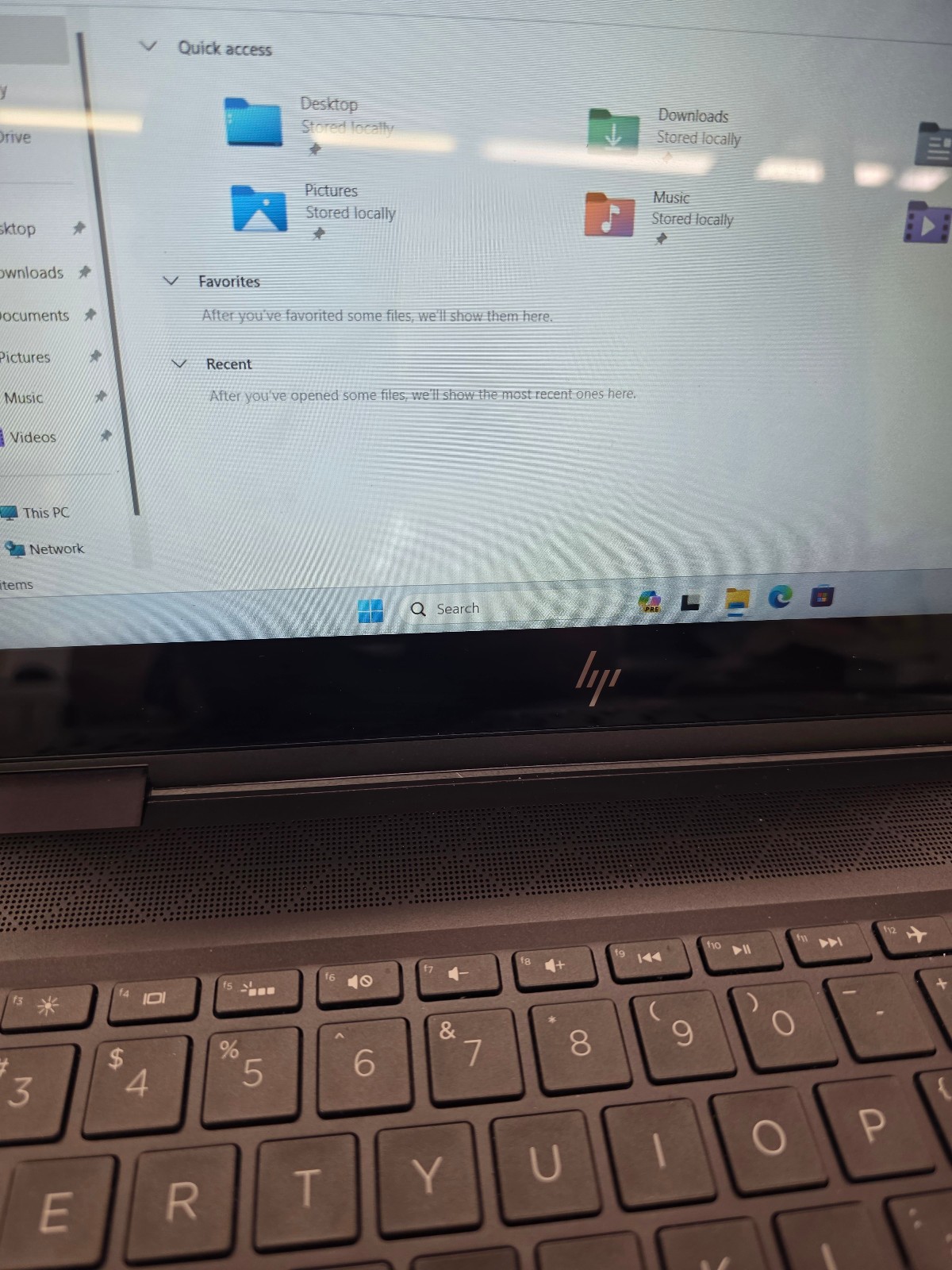 HP ENVY X360 15M-CP0011DX | RYZEN 5 2500U | 256GB | 16GB W11 Pro 2-n-1 #9830