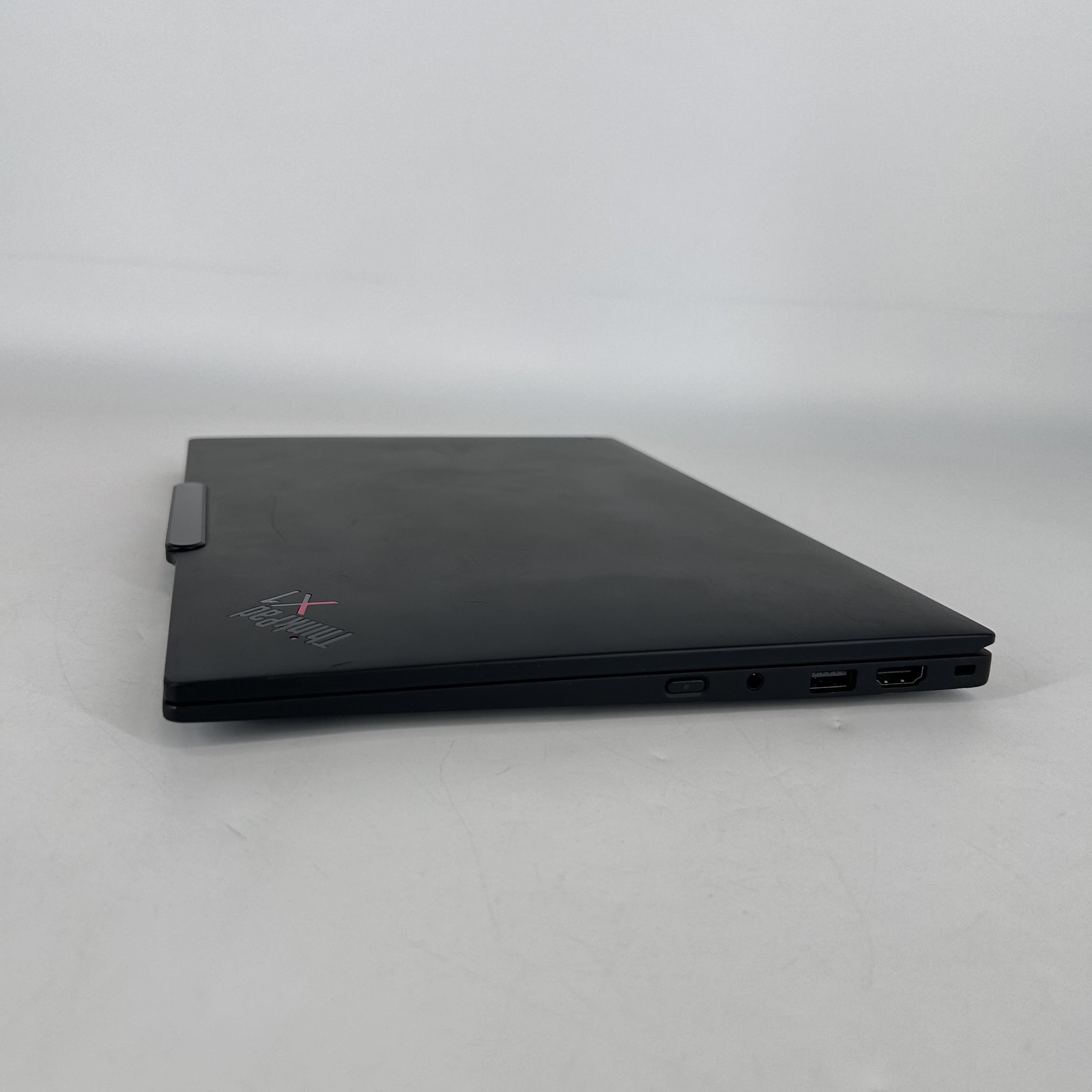 Lenovo ThinkPad X1 Carbon Gen 12 14 QHD+ TOUCH 1.7 GHz Ultra 7 165U 64GB 2TB SSD