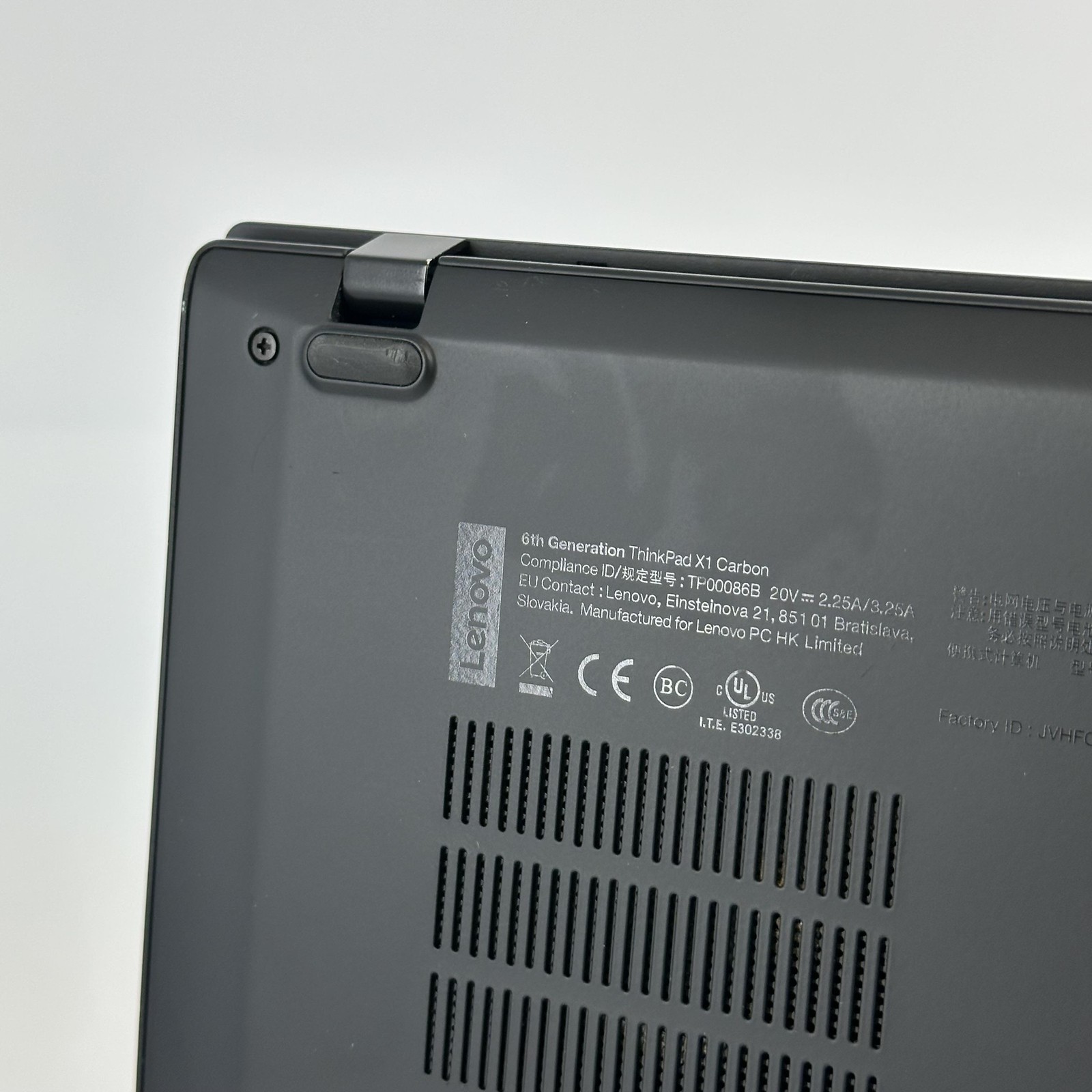 Lenovo ThinkPad X1 Carbon Gen 6 14 2K i7-8550U 1.80GHz 16GB 256GB BAD USB-C Port