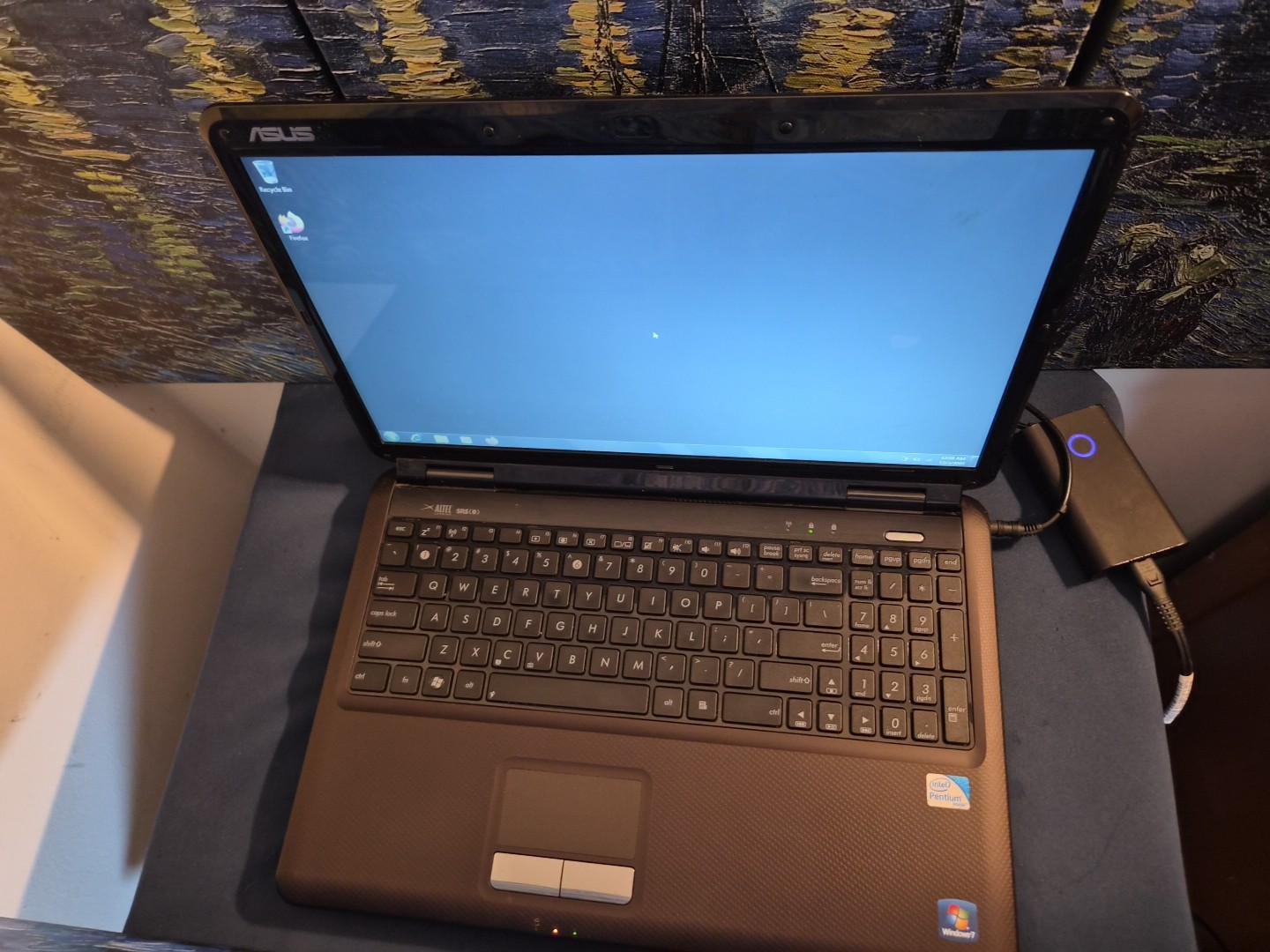 Asus K60I Laptop Intel Pentium Windows 7 Brown Textured Altec Lansing SRS A4