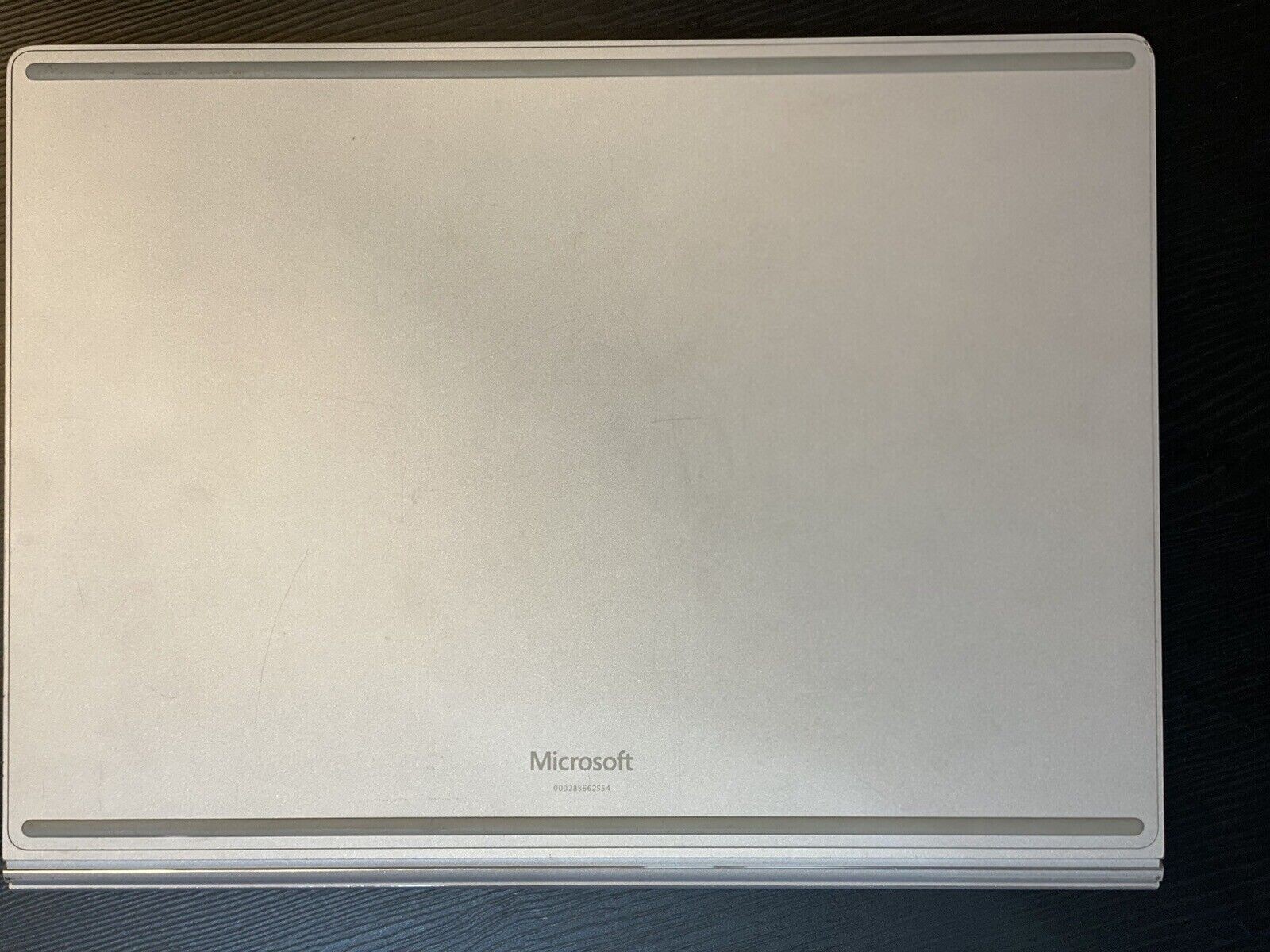Microsoft Surface Book 13.5″ Touch i5-6300U| 2.40GHz 8GB RAM| 128GB SSD Win10Pro