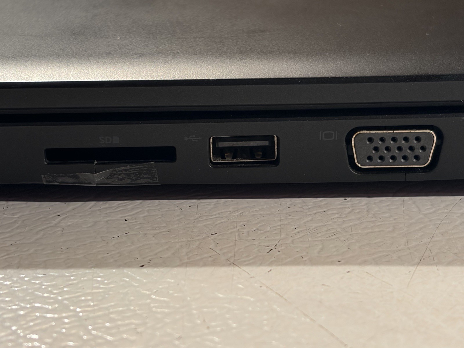DELL LATITUDE 3570 15.6” HD INTEL i5-6200U 16GB RAM 250GB SSD WINDOWS 11 PRO