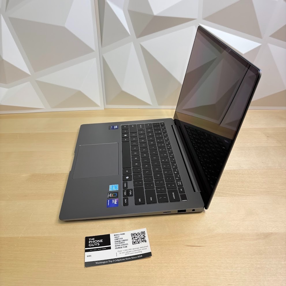 SamsungGalaxy Book5 Pro 14″ 3K AMOLED Laptop Core Ultra7 16-32GB RAM 512-1TB SSD