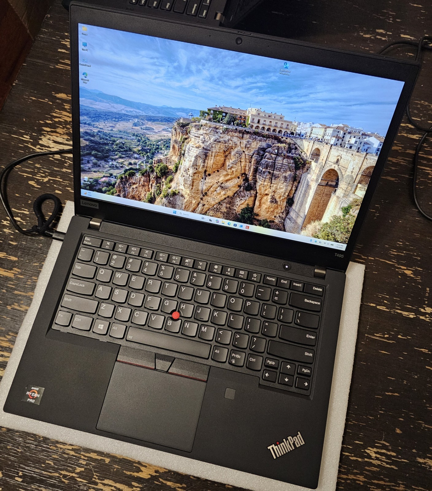 ThinkPad T495 Ryzen 7 Pro/ Radeon Vega Graphics 24GB RAM 512GB SSD WIN 11/Webcam