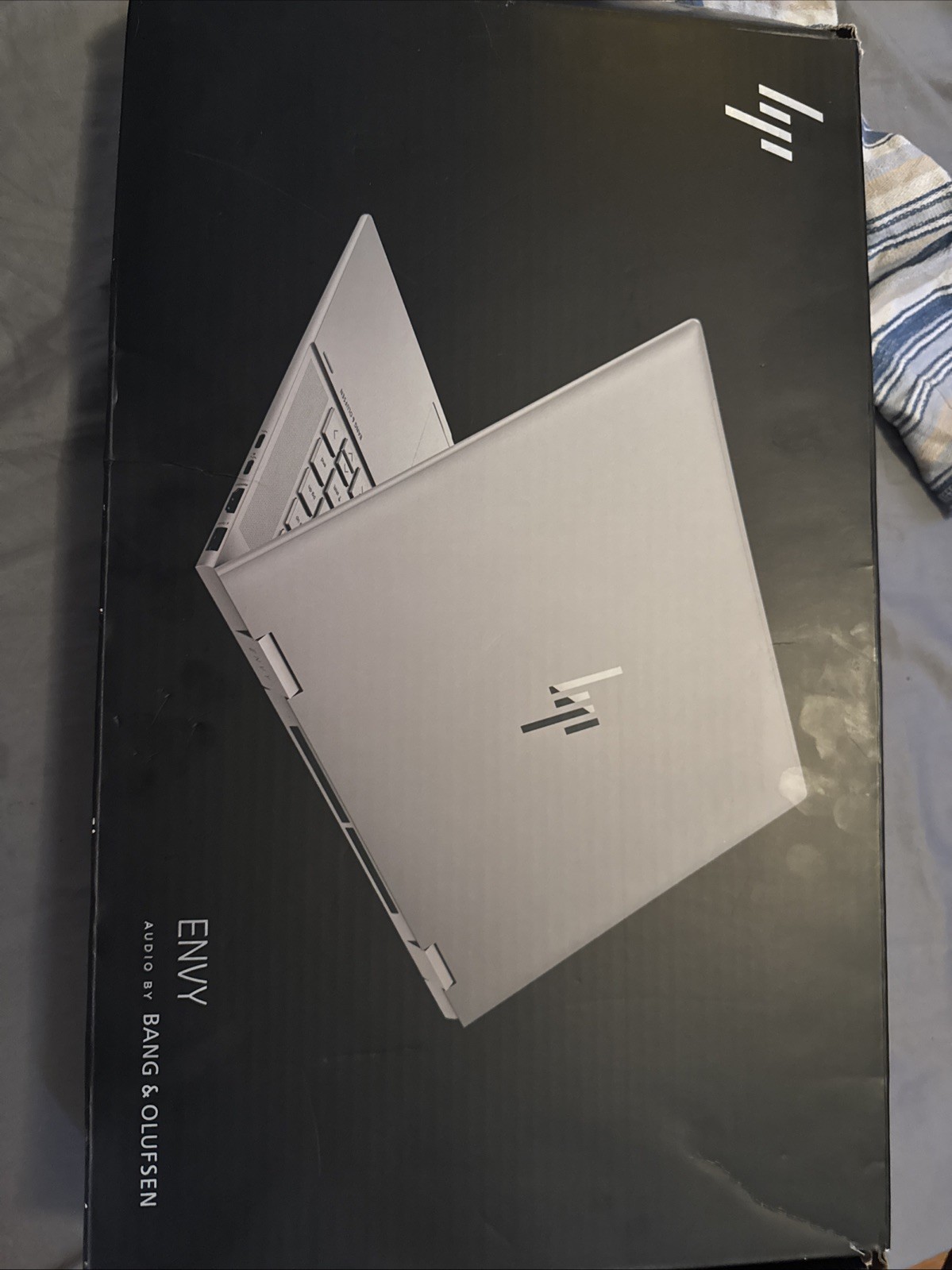 HP ENVY x360 15.6″ (256GB SSD, Intel Core i5 12th Gen., 8GB) Laptop – Natural…
