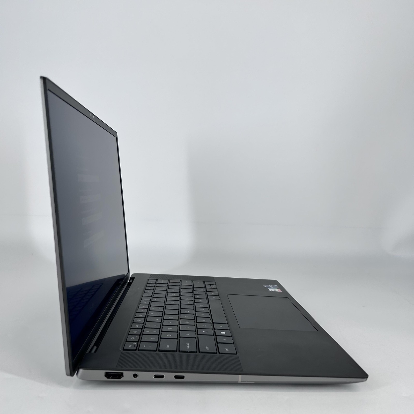 Dell Precision 5680 16 Gray FHD+ 2.5 GHz i7-13800H 32GB 1TB SSD Very Good