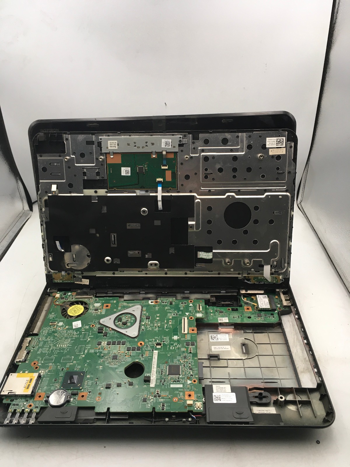 DELL INSPIRON N5110 – FOR PARTS – INTEL CORE I5 2ND GEN – NO RAM – READ DESC -BB