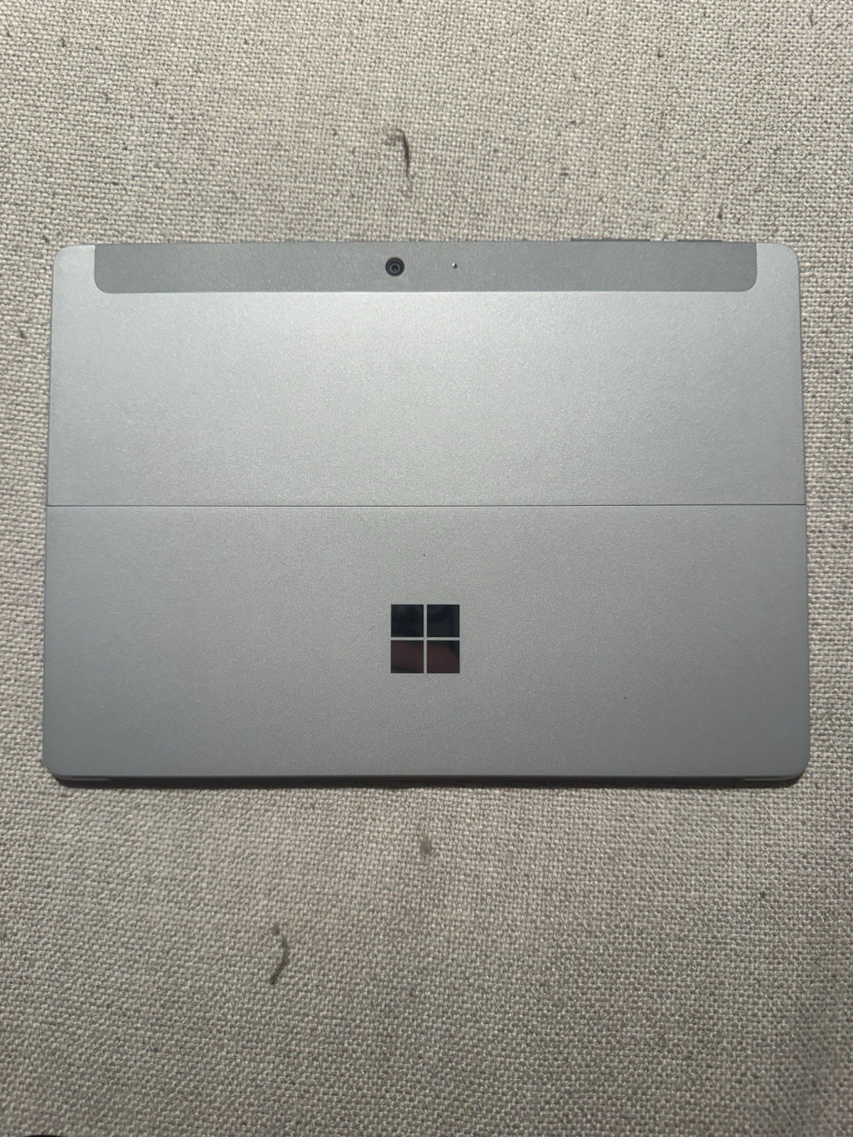 Microsoft Surface Go 1824 10” (64GB, Intel Pentium 4415Y, 1.60GHz, 4GB,…