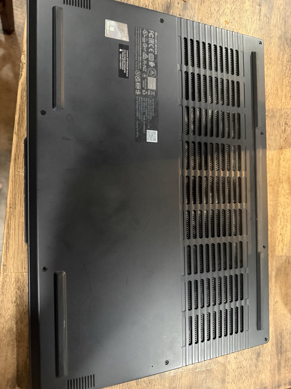 Lenovo Legion Slim 5 16APH8 Laptop Silver 16 Inch Nvidia RTX 4060