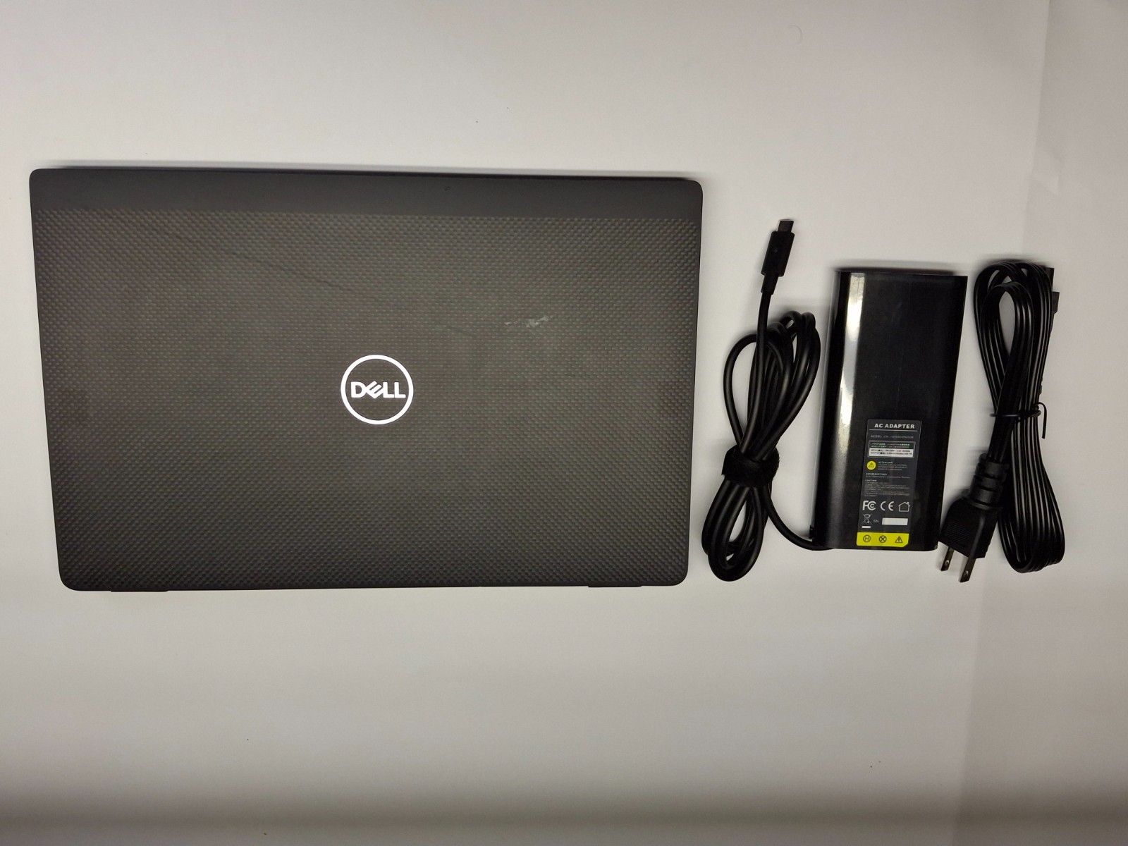 Dell Latitude 7410 14″ Intel 6 Core i7-10810U 16GB Ram 256GB NVMe SSD Win11P