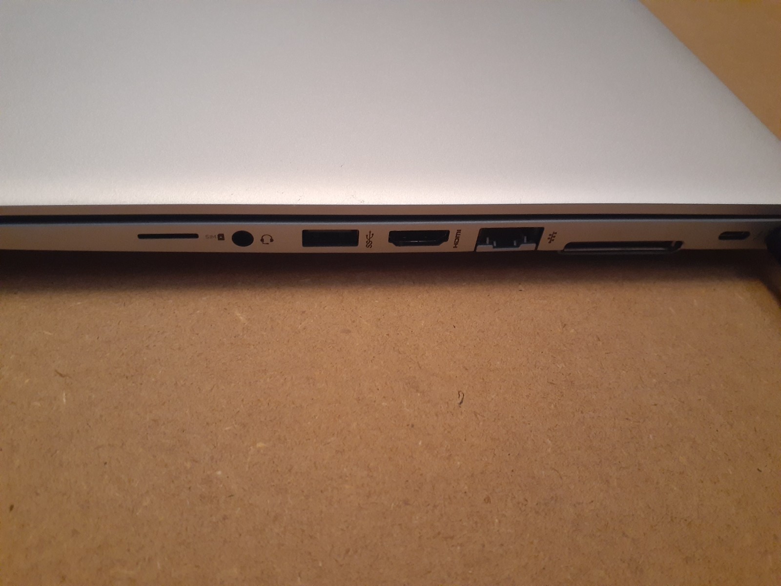 HP EliteBook 850 G6 i5-8365U-16GB RAM -256GB SSD NVME USBc